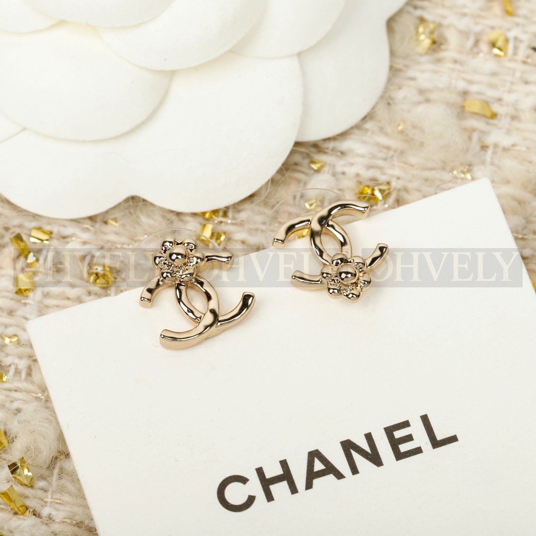 샤넬 CHANEL CC 로고 까멜리아 이어링 상품 썸네일