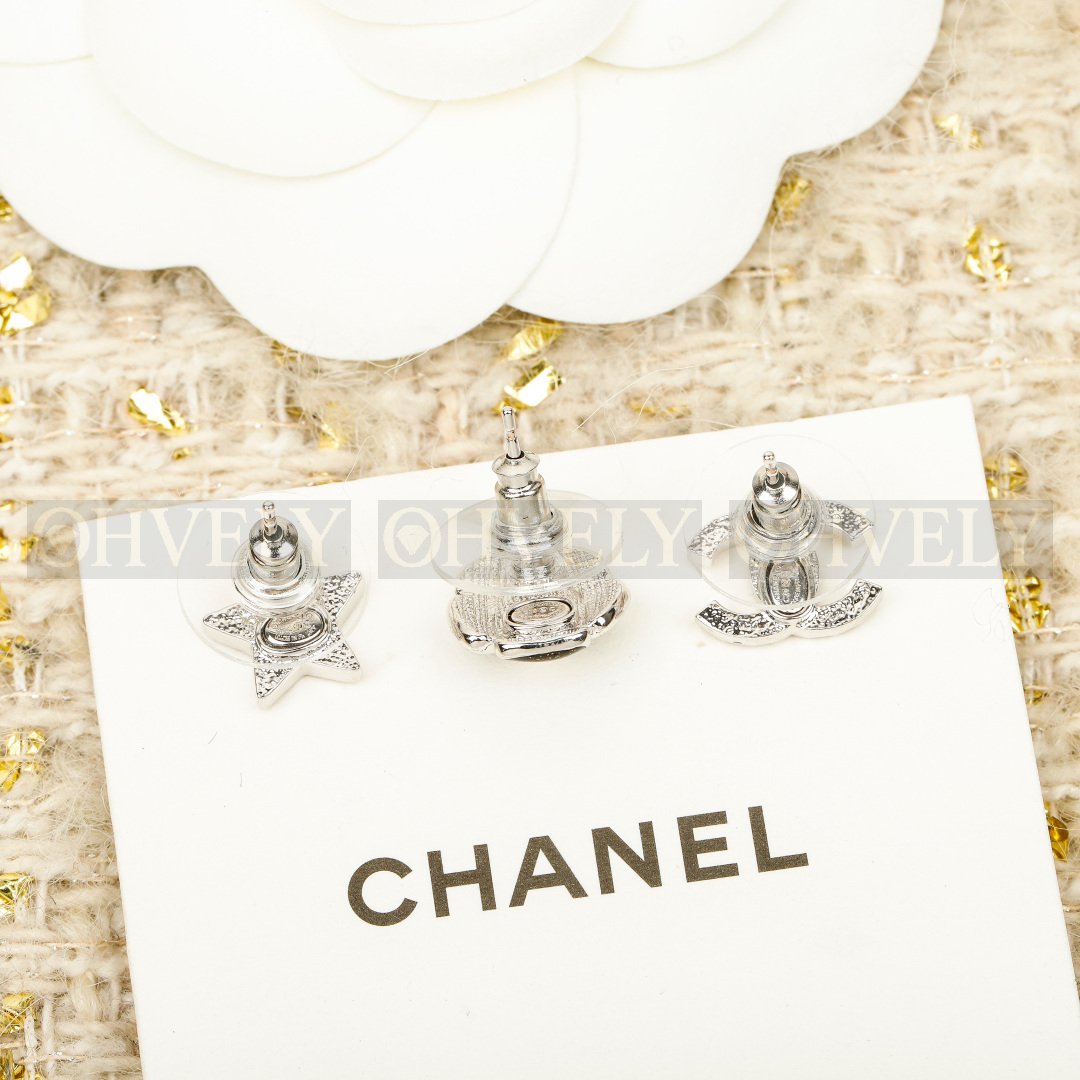 샤넬 CHANEL 크리스탈 스터드 이어링 세트 (블랙) 상품 썸네일