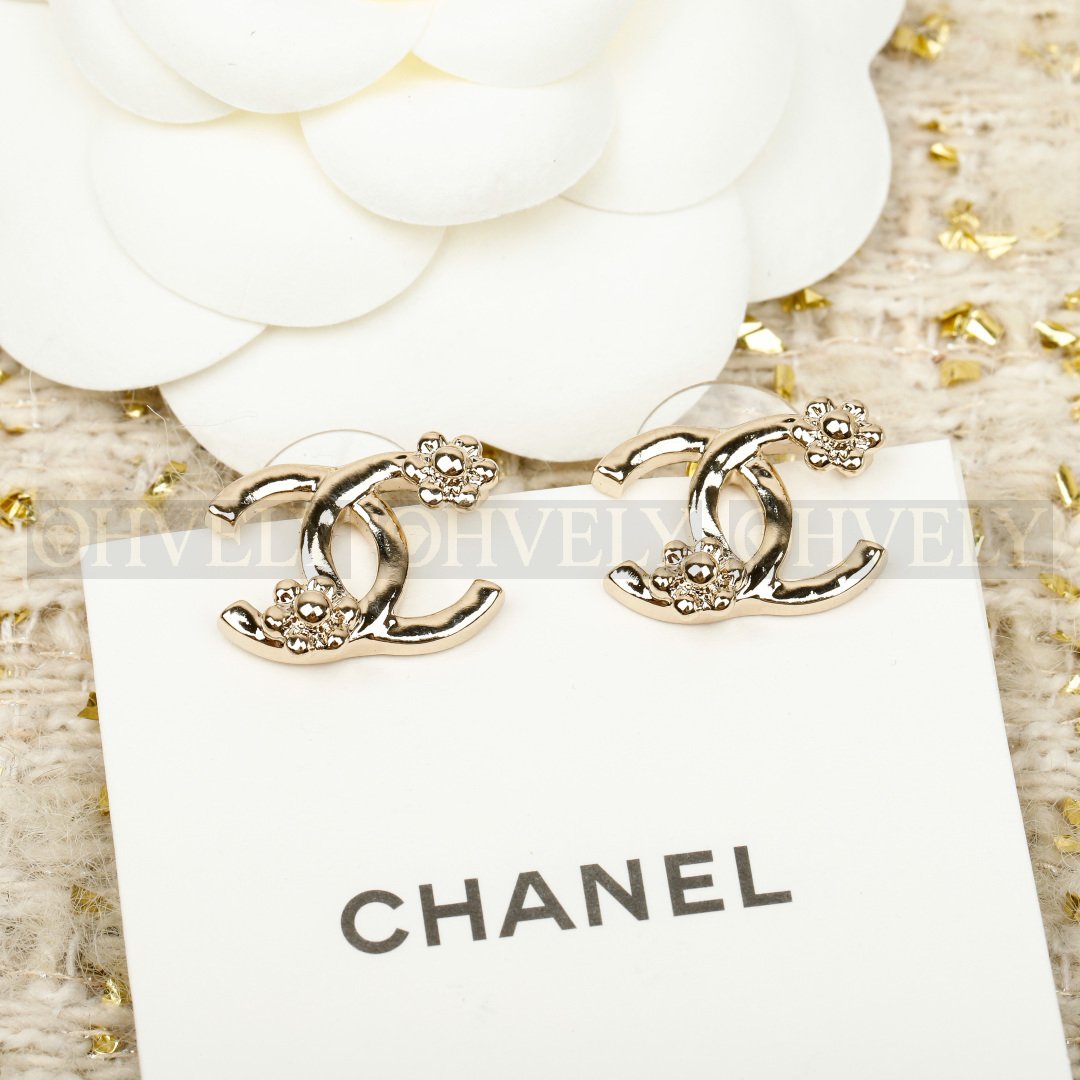 샤넬 CHANEL 꽃 장식 스터드 이어링 상품 썸네일