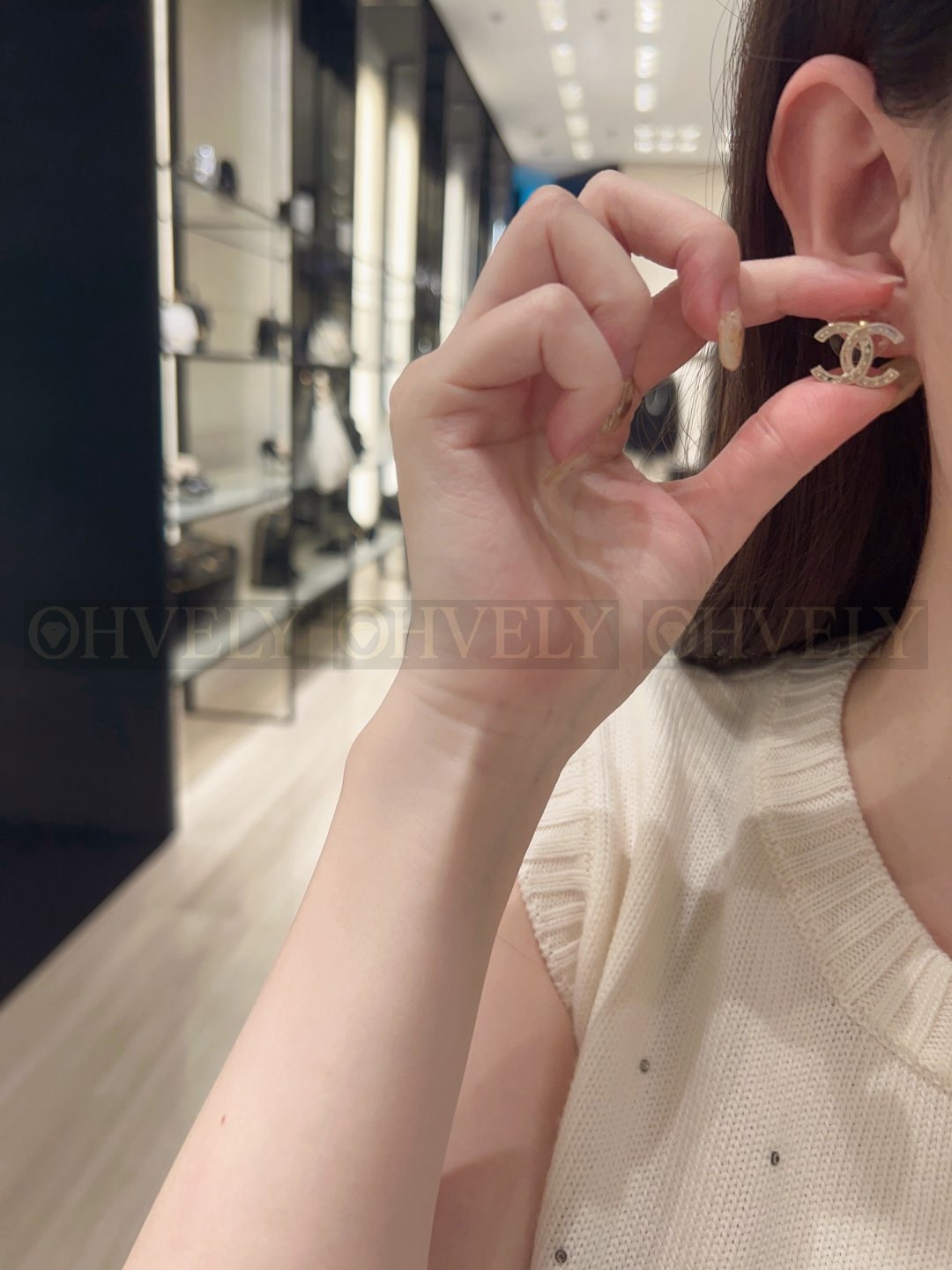 샤넬 CHANEL 해머드 메탈 이어링 상품 썸네일