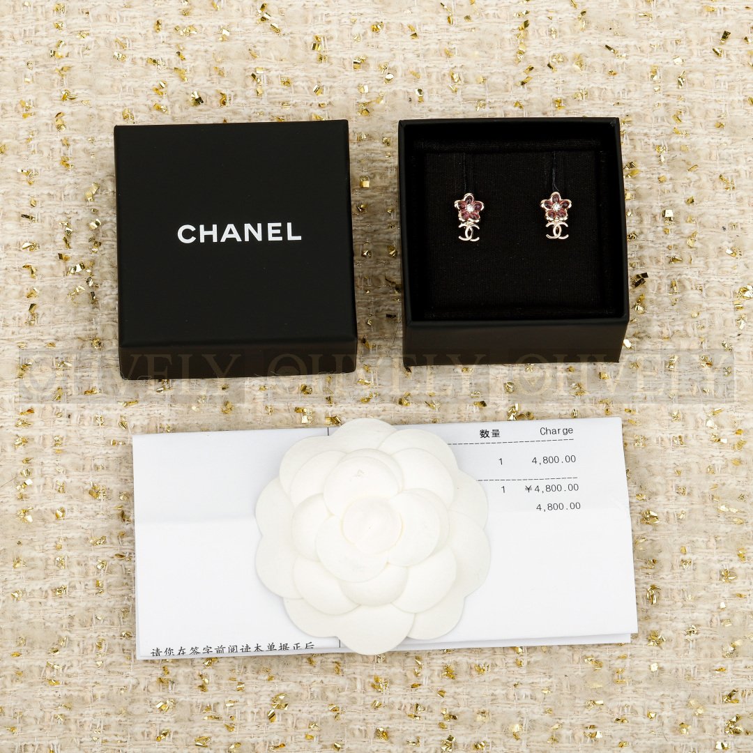 샤넬 CHANEL 크루즈 플라워 CC 로고 스터드 이어링 상품 썸네일