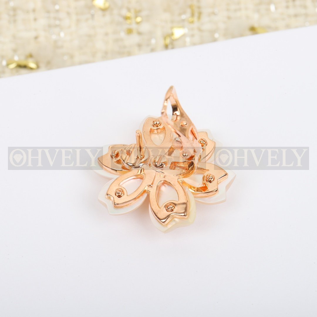 반클리프 아펠 Van Cleef & Arpels 로즈 드 노엘 이어링 미니 모델 상품 썸네일