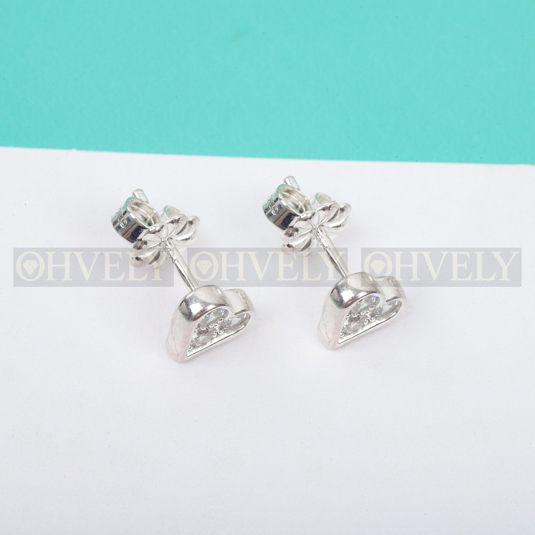 티파니앤코 Tiffany & Co. 센티멘탈 하트 이어링 상품 썸네일
