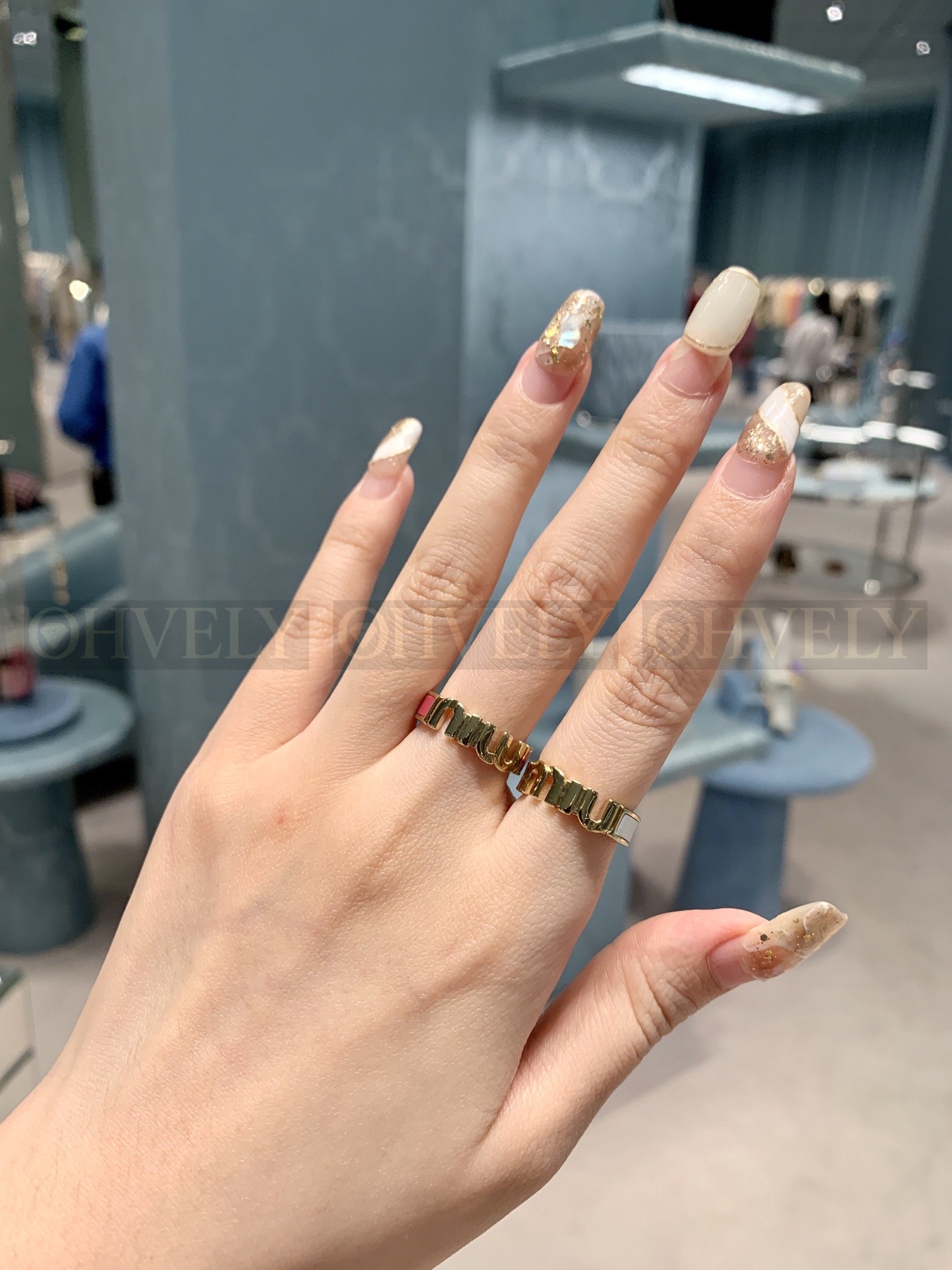 미우미우 Miu Miu 메탈 로고 레드 링 상품 썸네일