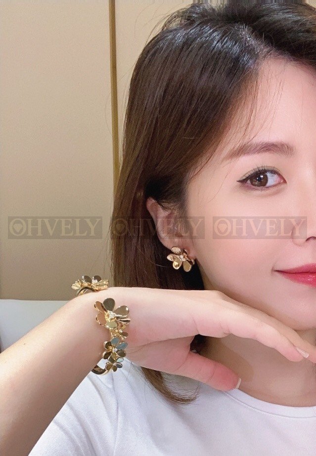 반클리프 아펠 Van Cleef & Arpels 프리볼(Frivole) 이어링 상품 썸네일