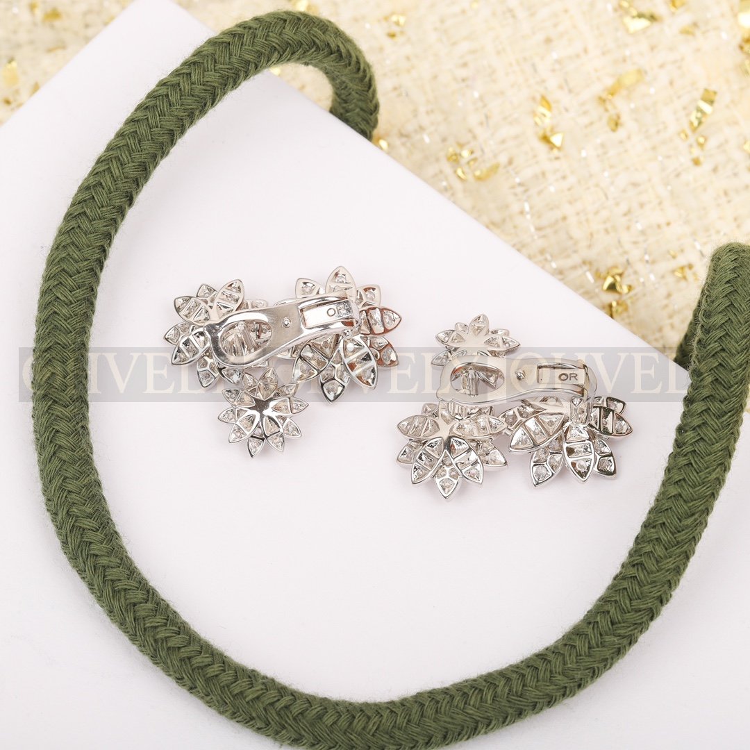 반클리프 아펠 Van Cleef & Arpels 로터스(Lotus) 이어링 상품 썸네일