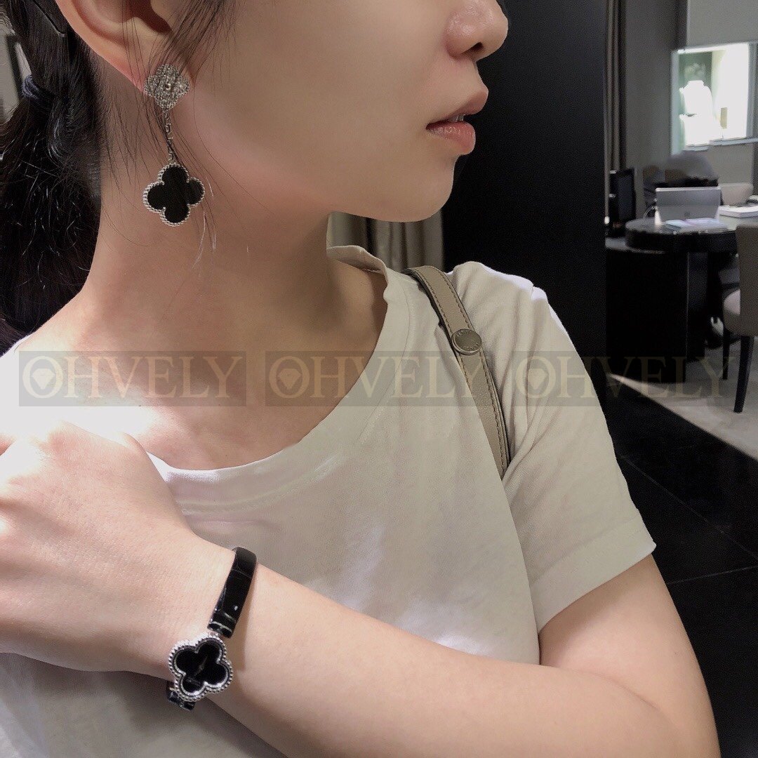반클리프 아펠 Van Cleef & Arpels 매직 알함브라 이어링 상품 썸네일