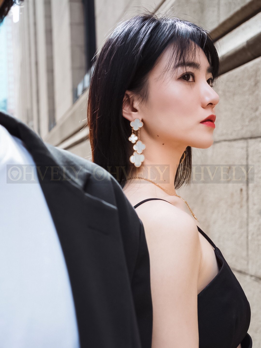 반클리프 아펠 Van Cleef & Arpels 매직 알함브라 이어링 상품 썸네일