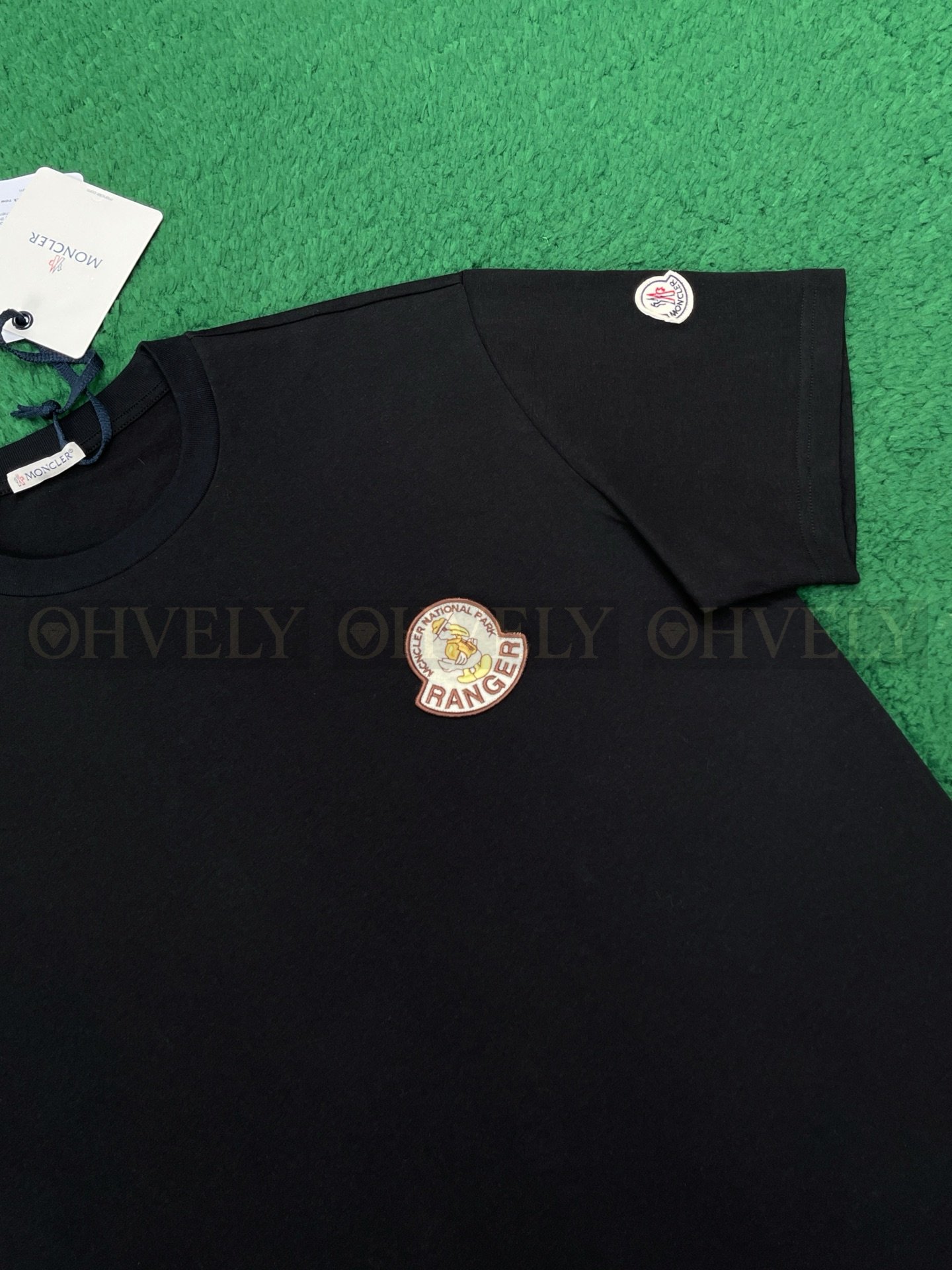 【 ZP버전 】몽클레르 로고 패치 티셔츠 상품 썸네일