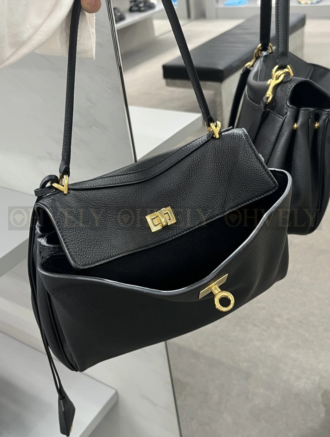 Balenciaga Rodeo 스몰백(블랙)금장 상품 썸네일