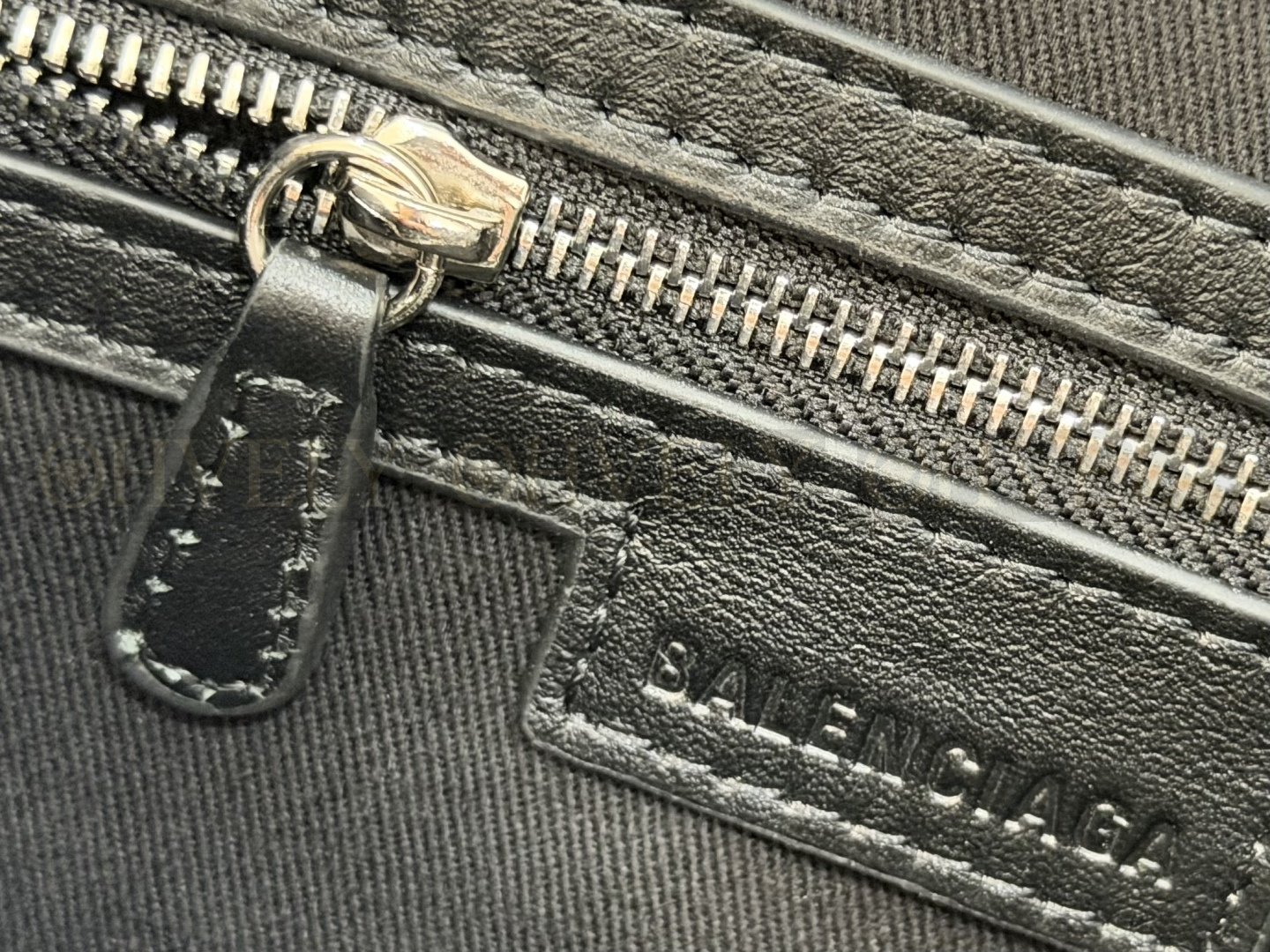 Balenciaga Le city 미디엄백(블랙)실버버클 상품 썸네일