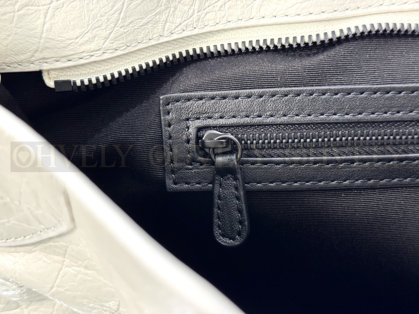 Balenciaga Le city 스몰백(화이트)블랙버클 상품 썸네일