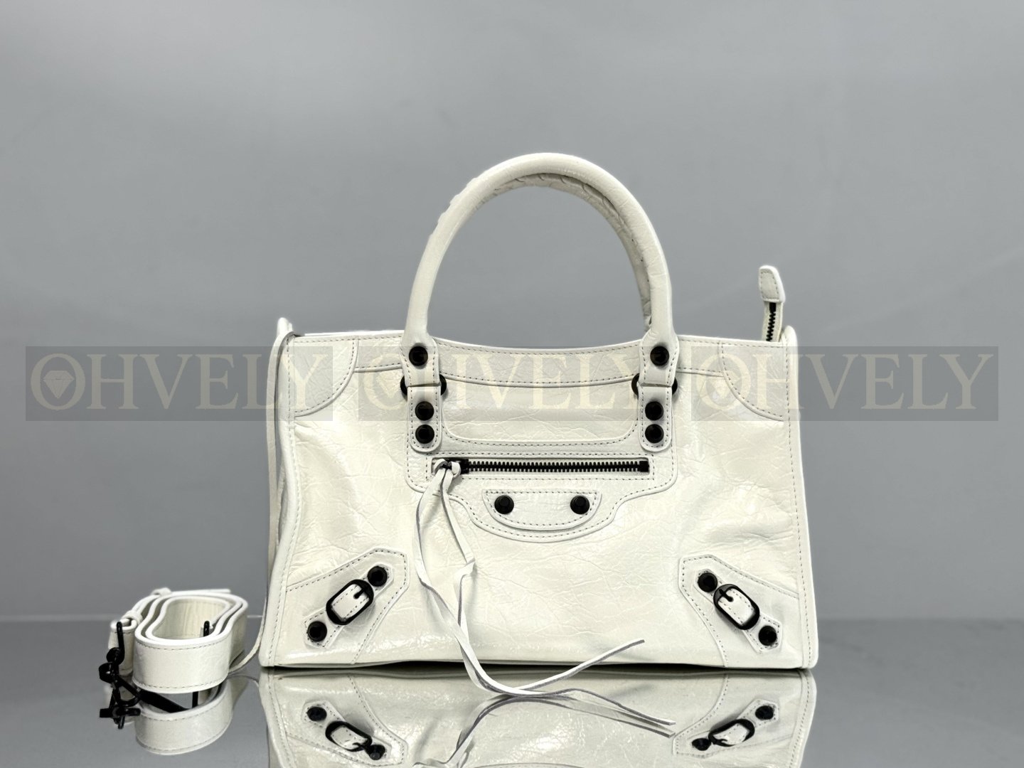 Balenciaga Le city 미디엄백(화이트)블랙버클