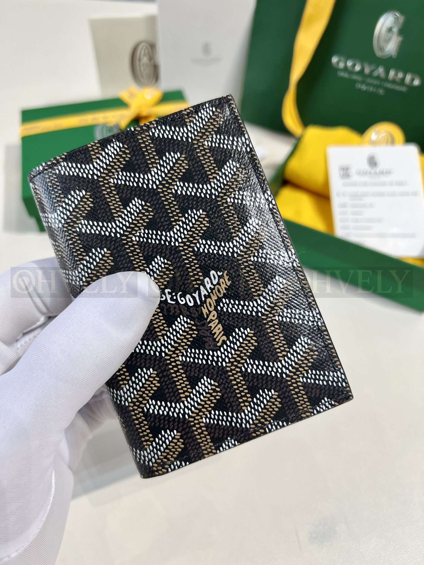 GOYARD 고야드 인서트 빅투아르 카드 홀더 블랙&옐로우 상품 썸네일