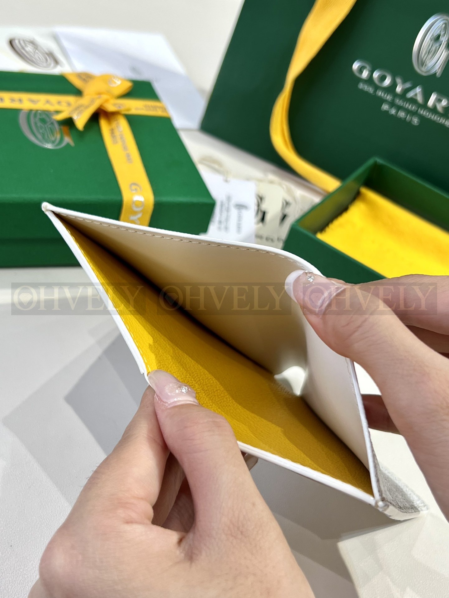 GOYARD 고야드 인서트 빅투아르 카드 홀더 화이트 상품 썸네일