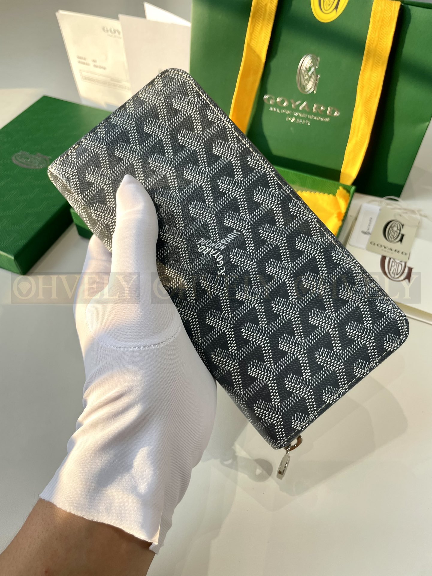 GOYARD 고야드 마티뇽 GM 월렛 그레이 상품 썸네일