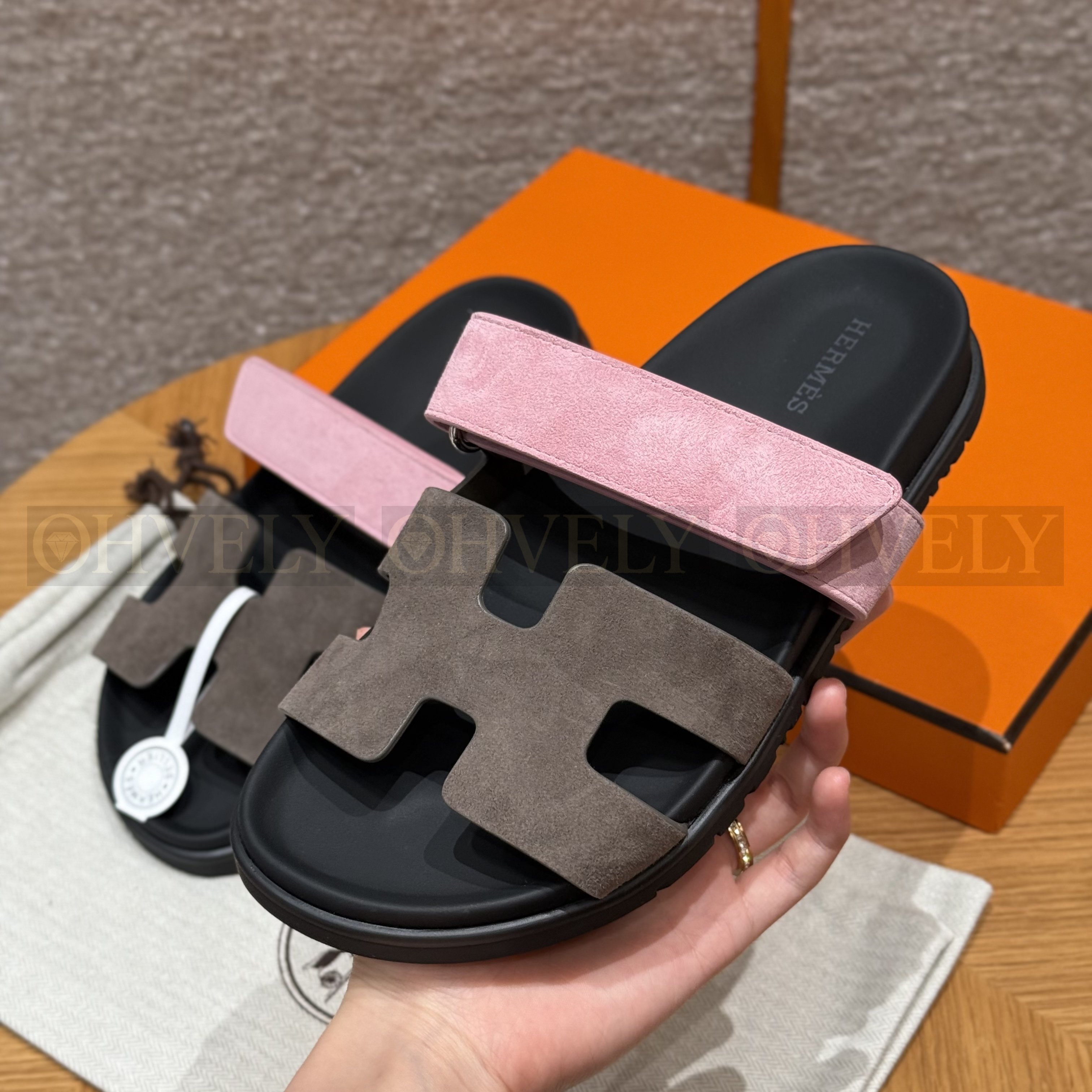 HERMÈS 에르메스 칩레 샌들 샤무아 카프스킨 & 블랙 로버 솔 (Terre Cuite&Brown) 상품 썸네일