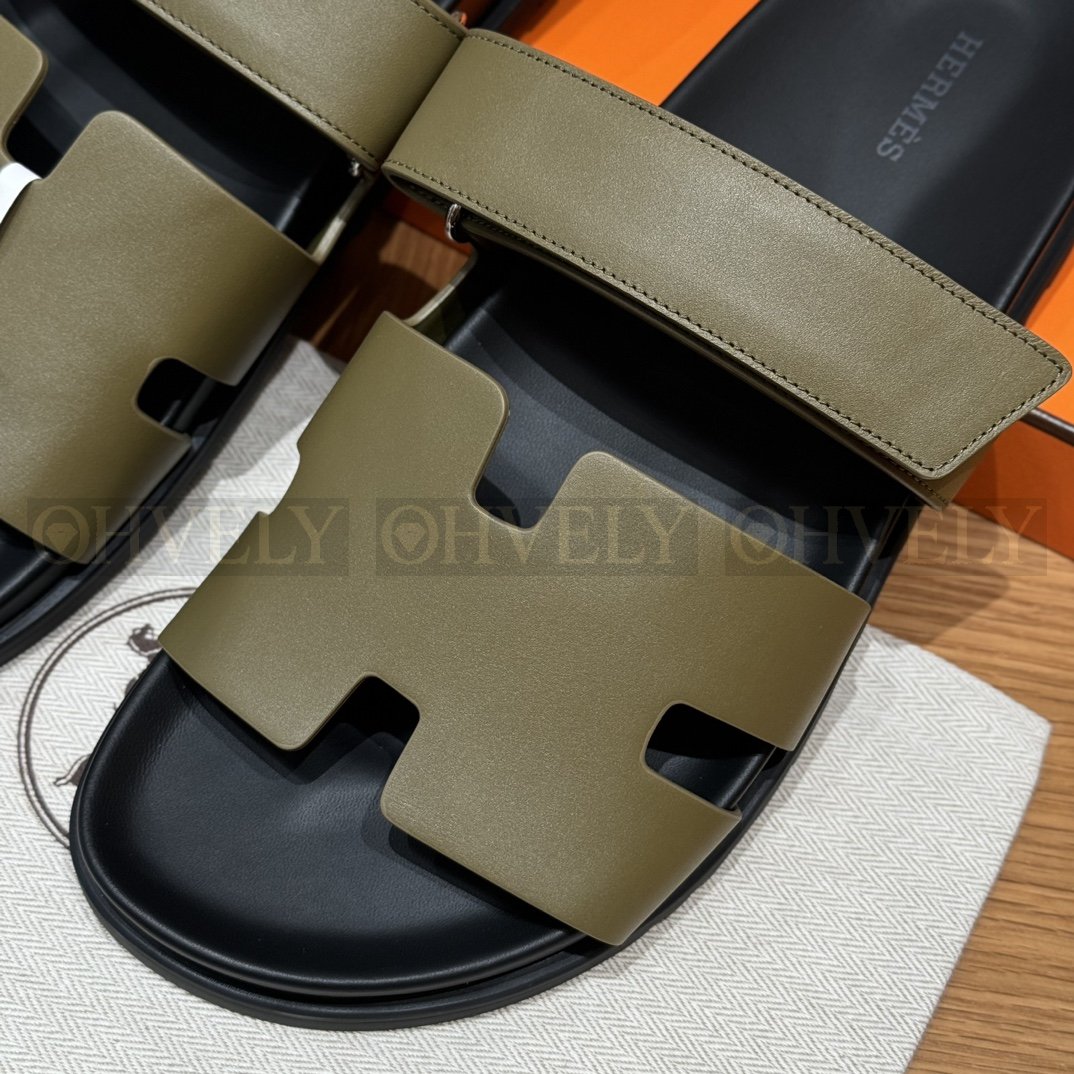 HERMÈS 에르메스 칩레 샌들 박스 카프스킨 & 블랙 로버 솔 (네츄럴/ 블랙) 상품 썸네일