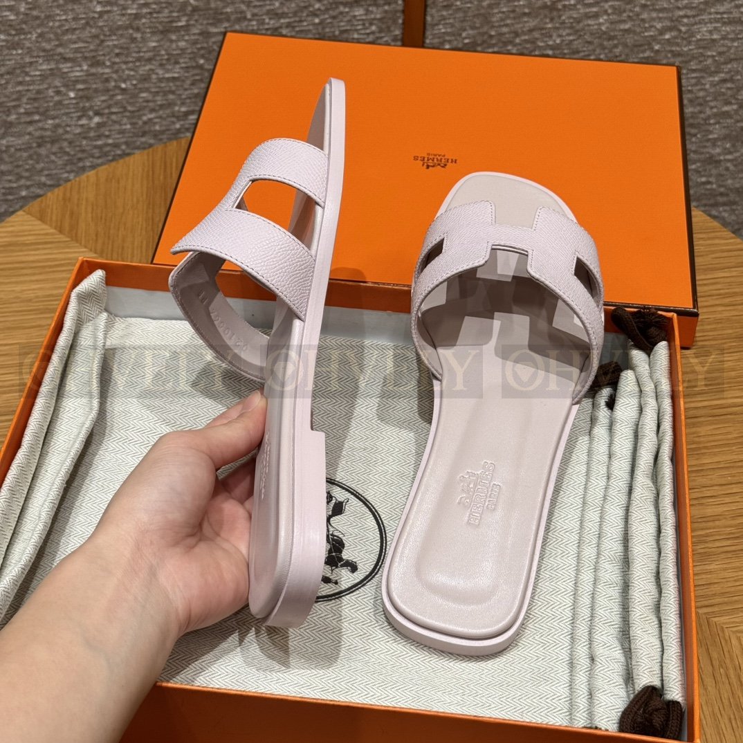 HERMÈS 에르메스 오란 샌들 엡송 카프스킨 (Purple taro) 상품 썸네일