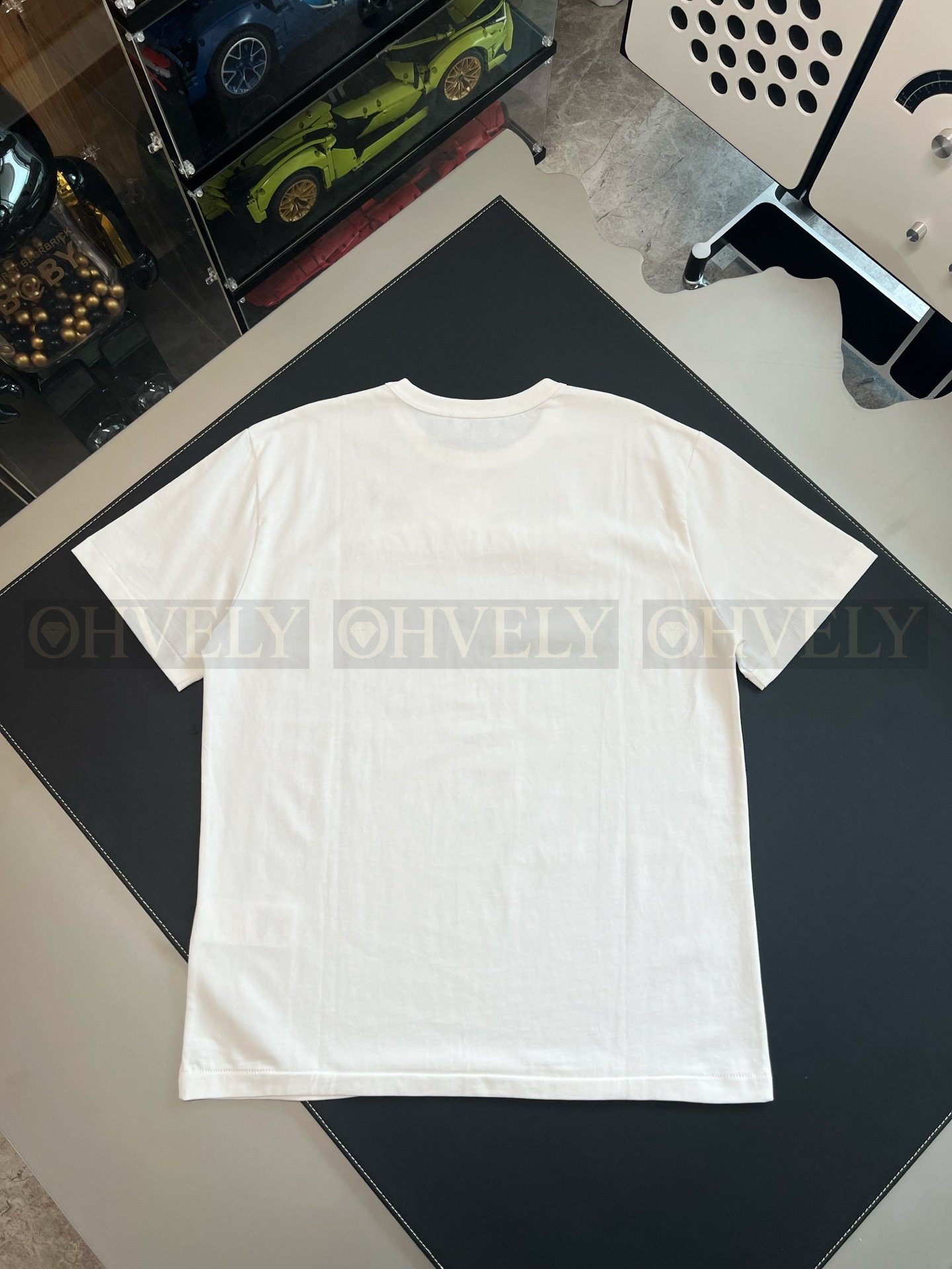 【 ZP버전 】루이비통 Louis Vuitton 엠보스드 시그니처 입체 자수 티셔츠 상품 썸네일