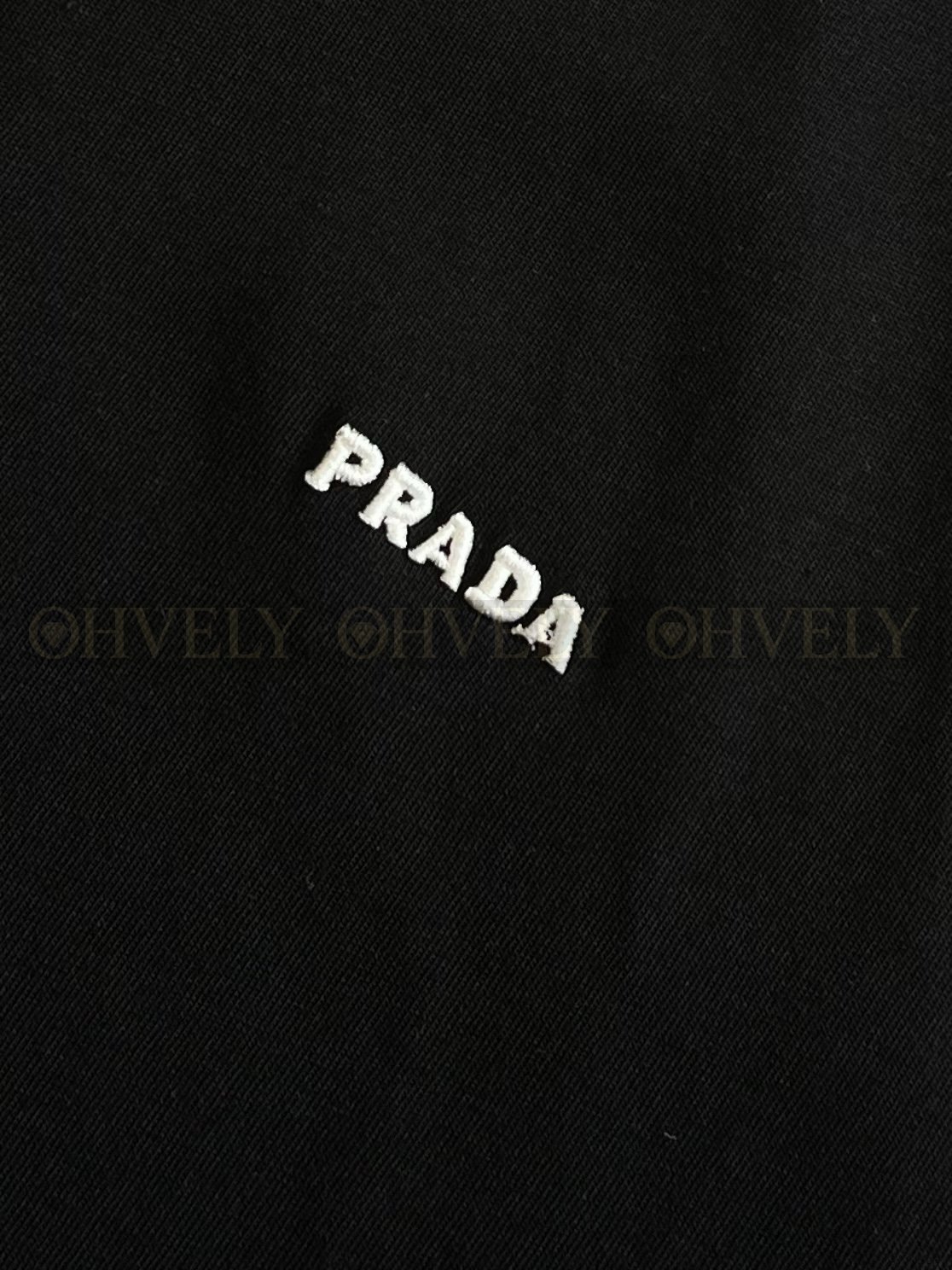 【 ZP버전 】프라다 PRADA 소형 자수 로고 반팔 티셔츠 상품 썸네일