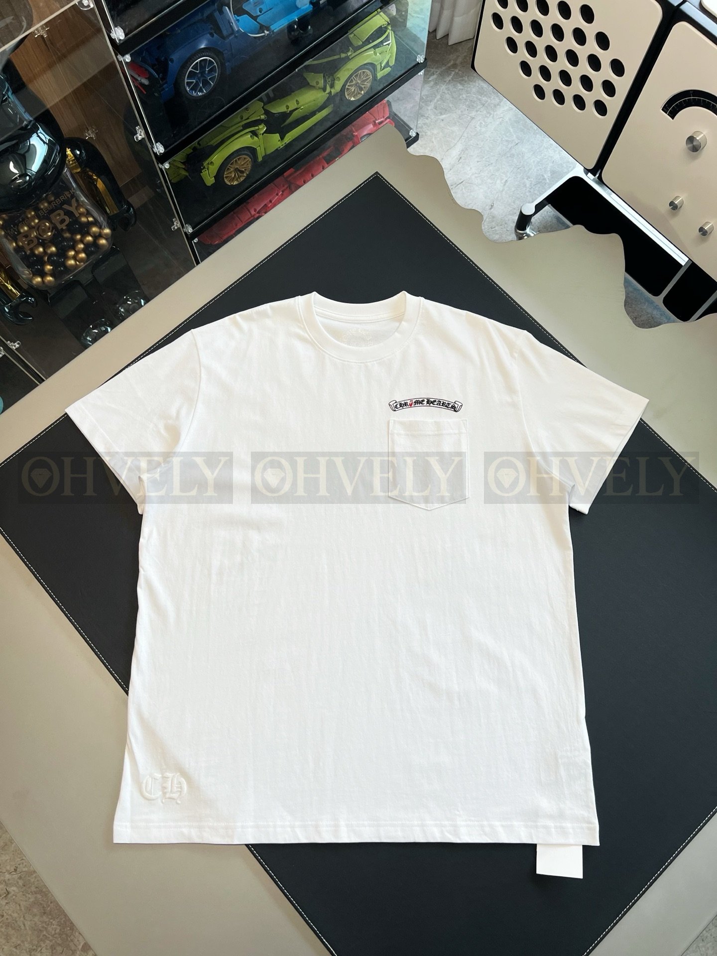 【 ZP버전 】크롬하츠 Chrome Hearts 형광 호스슈 포켓 반팔 티셔츠 상품 썸네일