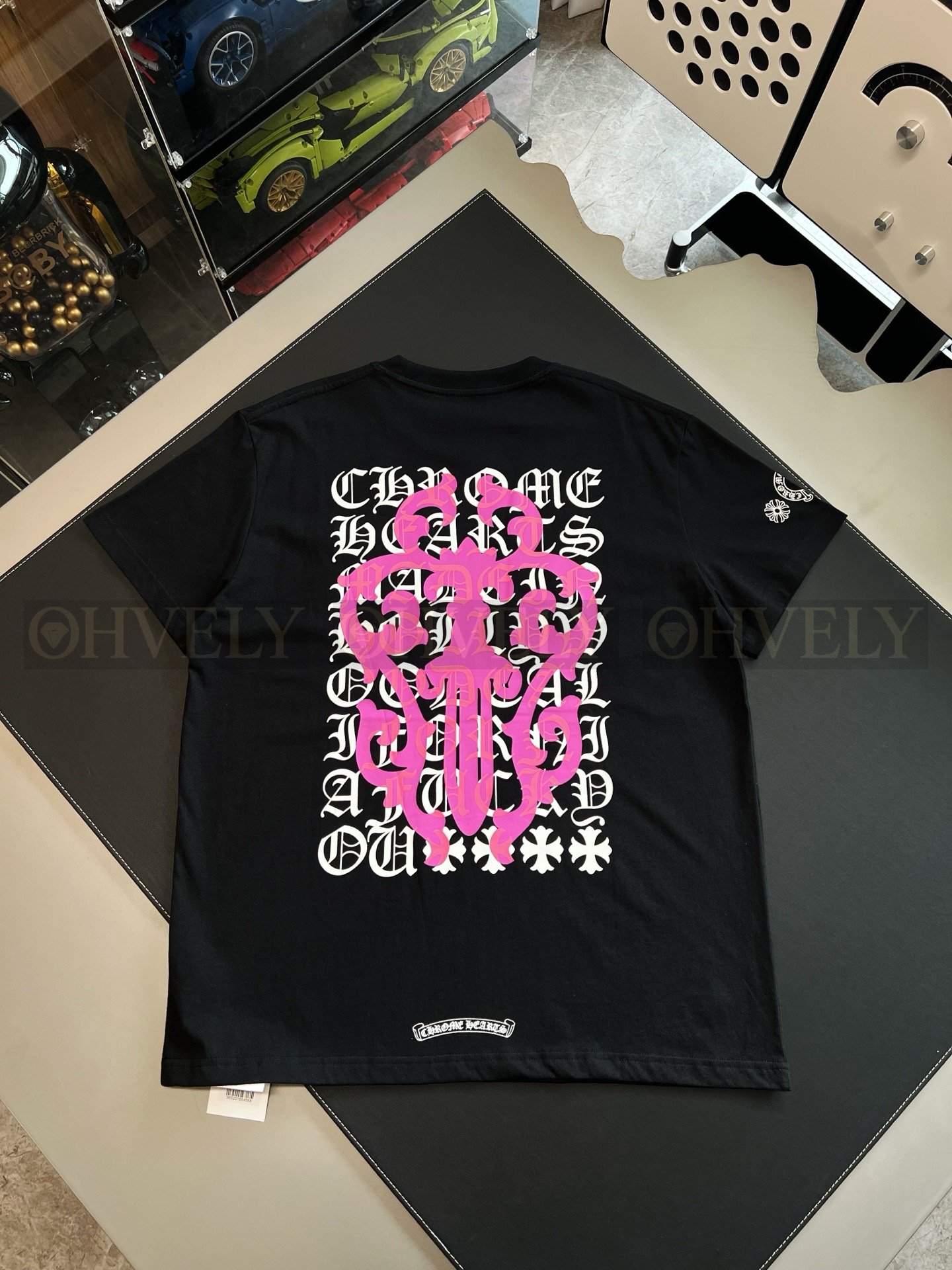 【 ZP버전 】크롬하츠 Chrome Hearts 핑크 대거 스크립트 로고 반팔 티셔츠 상품 썸네일