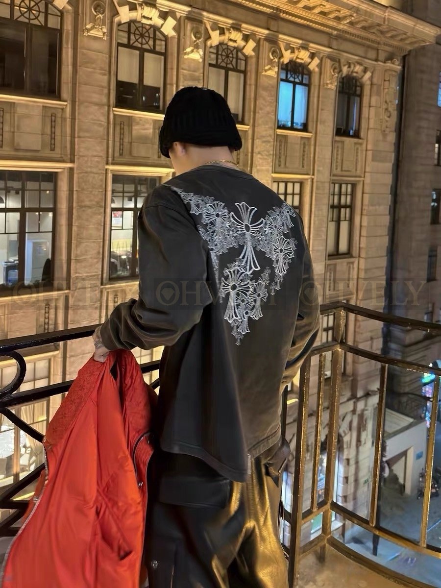 【 ZP버전 】크롬하츠 Chrome Hearts 멀티 세메터리 크로스 로고 롱슬리브 티셔츠 상품 썸네일