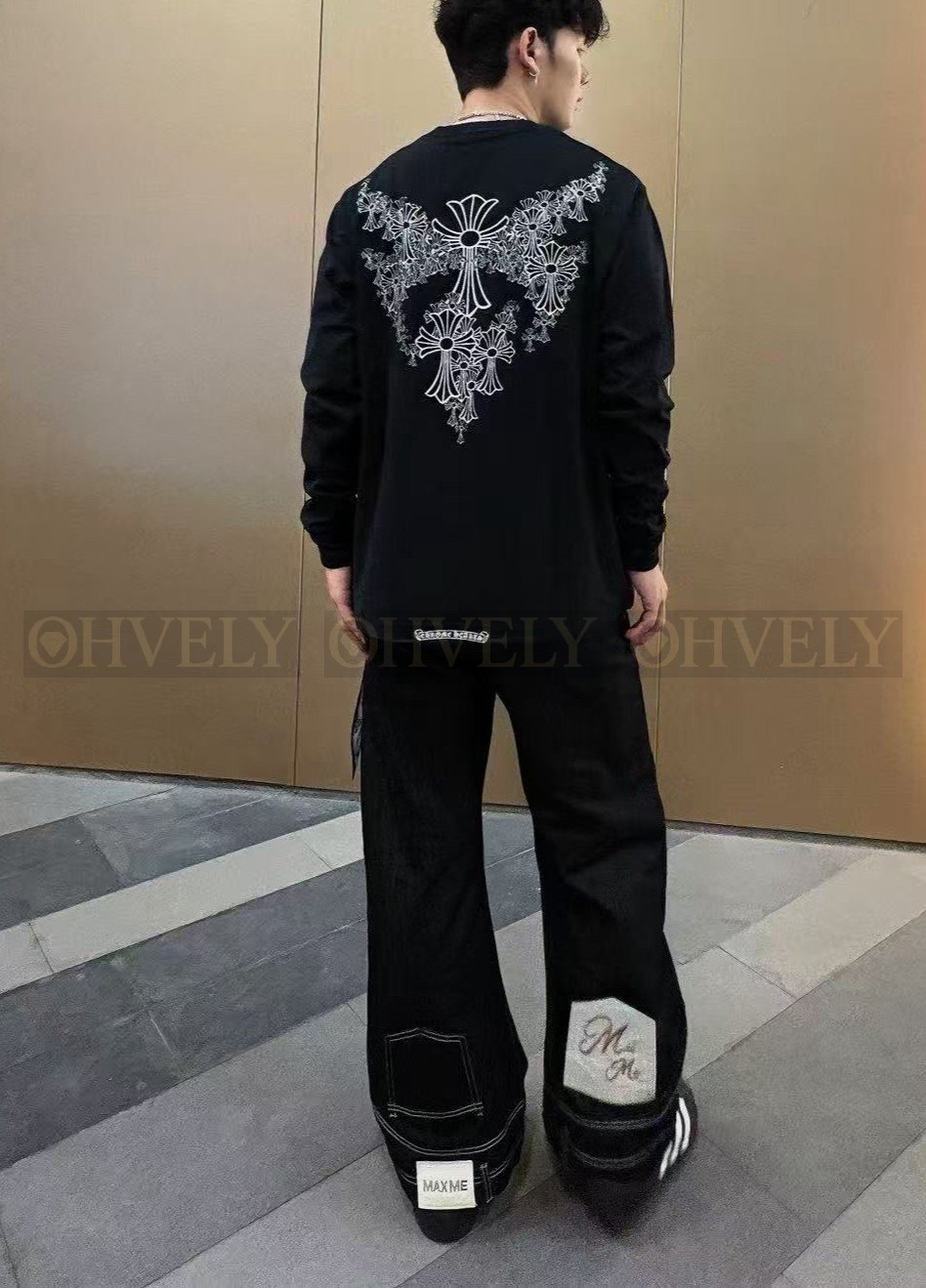 【 ZP버전 】크롬하츠 Chrome Hearts 멀티 세메터리 크로스 로고 롱슬리브 티셔츠 상품 썸네일