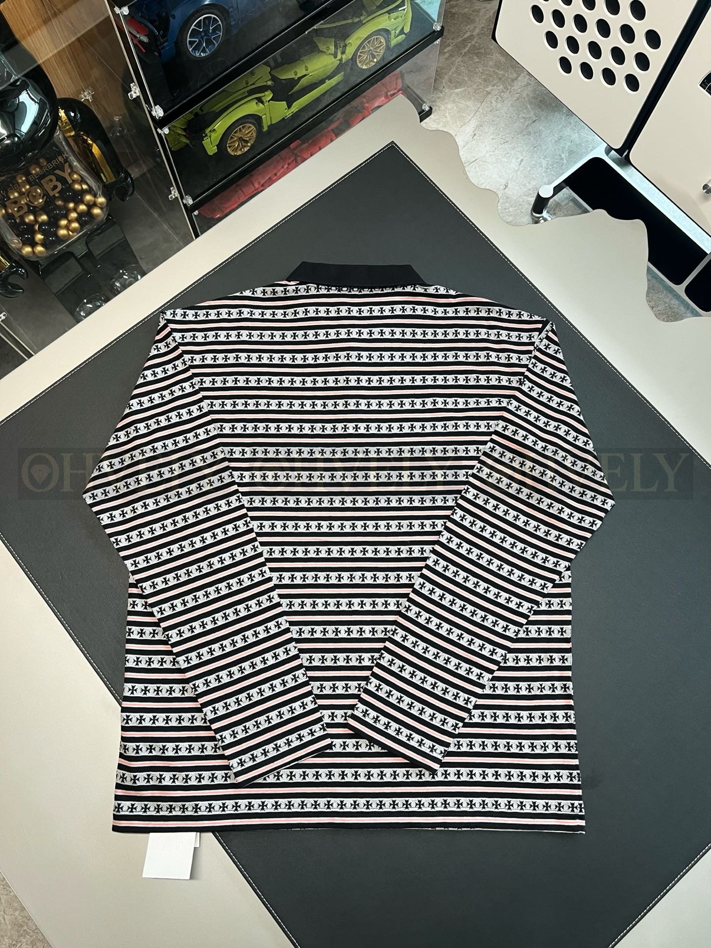 【 ZP버전 】크롬하츠 Chrome Hearts 올오버 플러스 스트라이프 폴로 롱슬리브 상품 썸네일