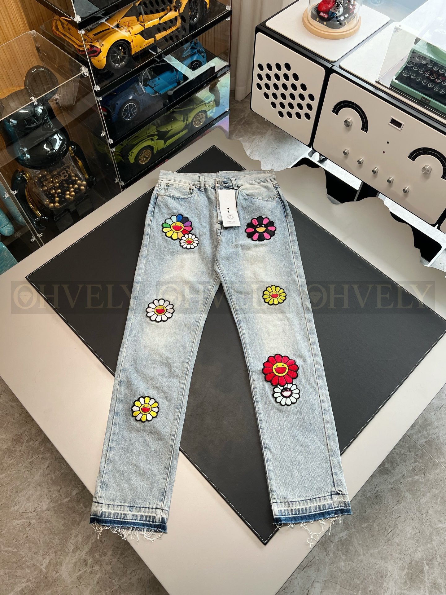 【 ZP버전 】크롬하츠 Chrome Hearts 무라카미 다카시 플라워 자수 빈티지 데님 팬츠 상품 썸네일
