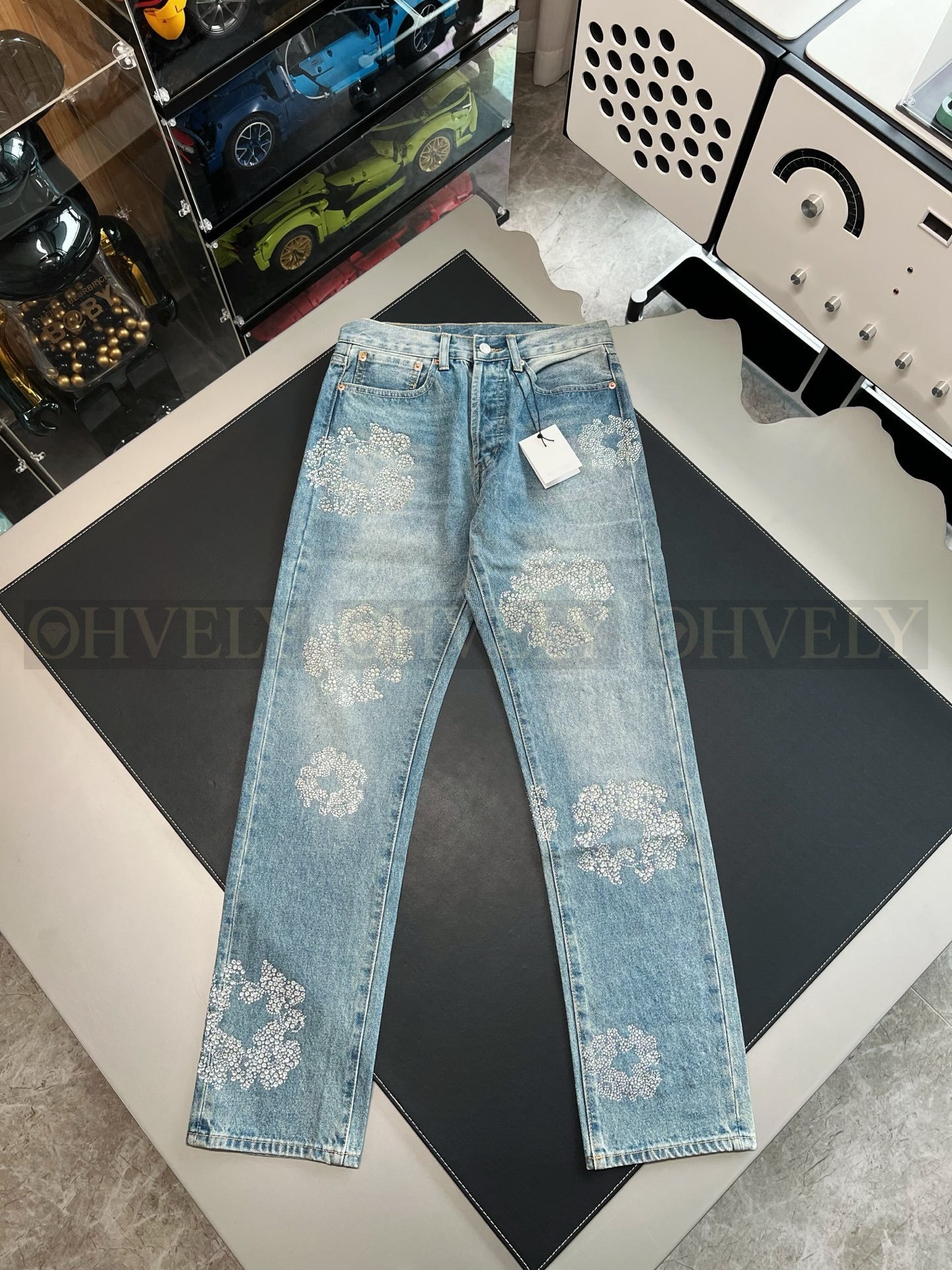 【 ZP버전 】크롬하츠 Chrome Hearts 라인스톤 BS 플뢰르 빈티지 데님 팬츠 상품 썸네일