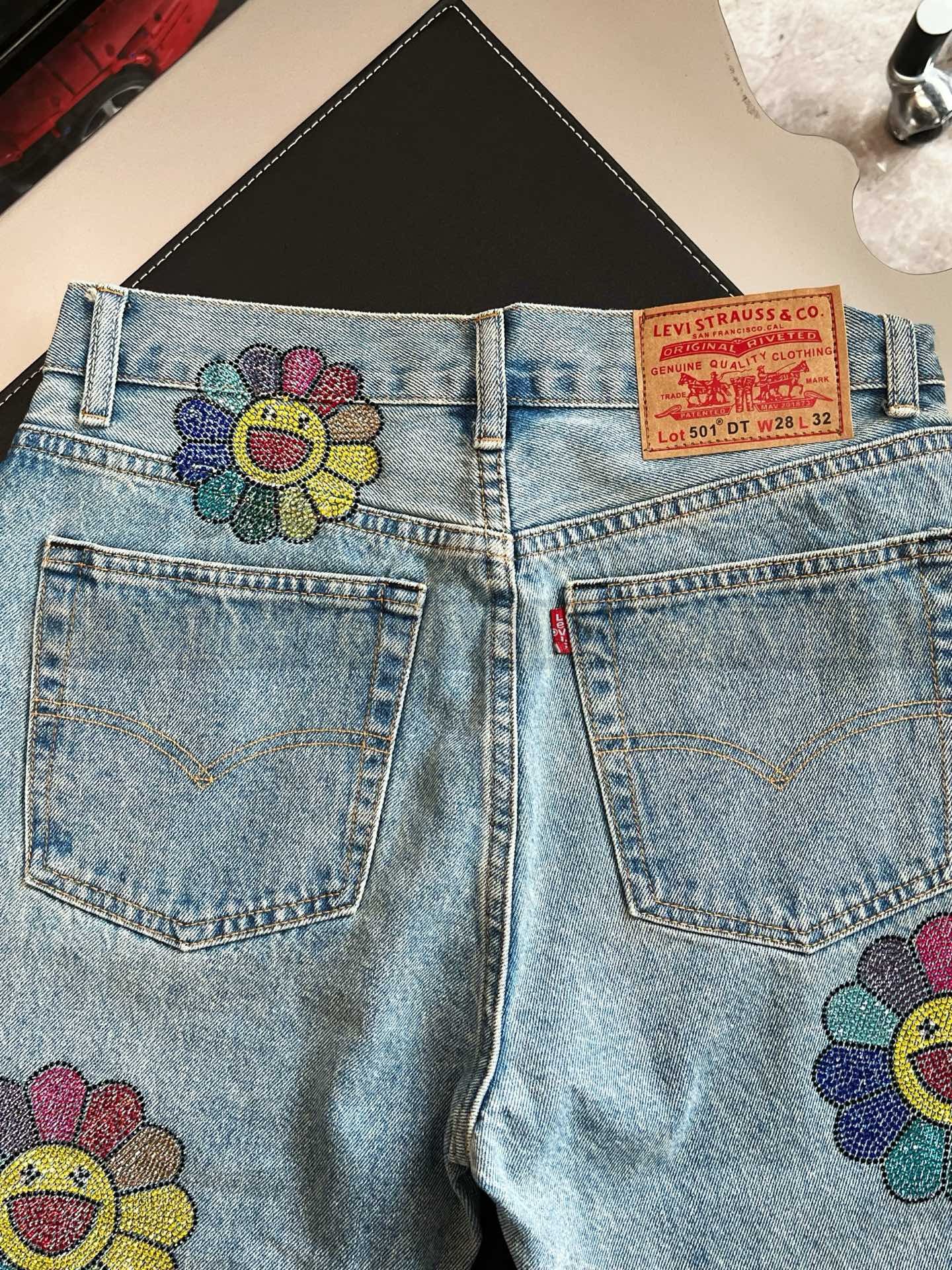 【 ZP버전 】크롬하츠 Chrome Hearts 무라카미 다카시 라인스톤 플라워 빈티지 데님 팬츠 상품 썸네일