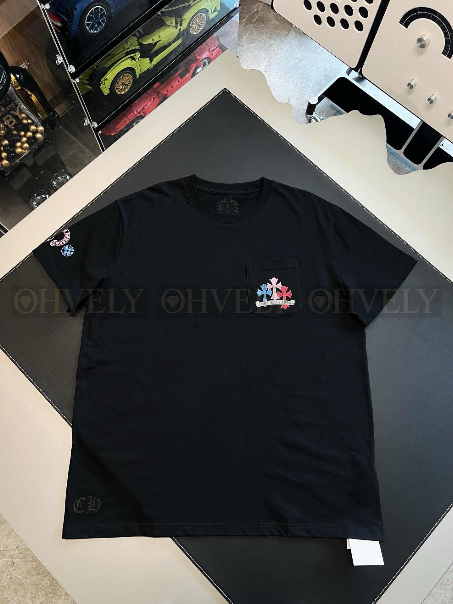 【 ZP버전 】크롬하츠 Chrome Hearts 멀티 컬러 크로스 포켓 반팔 티셔츠 상품 썸네일