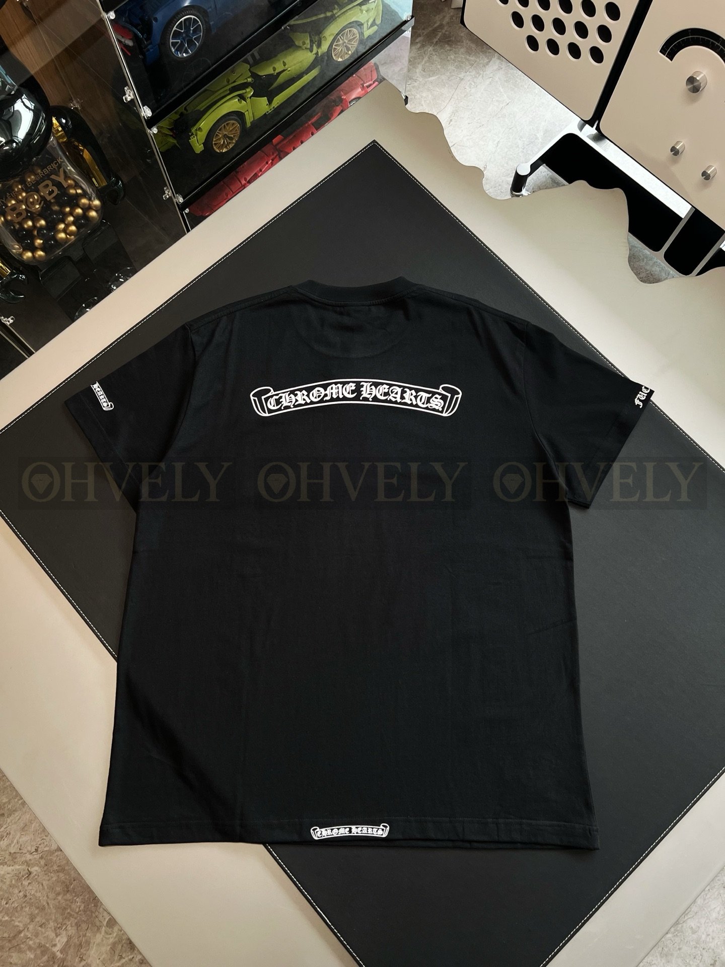 【 ZP버전 】크롬하츠 Chrome Hearts 넥 로고 대거 포켓 반팔 티셔츠 상품 썸네일
