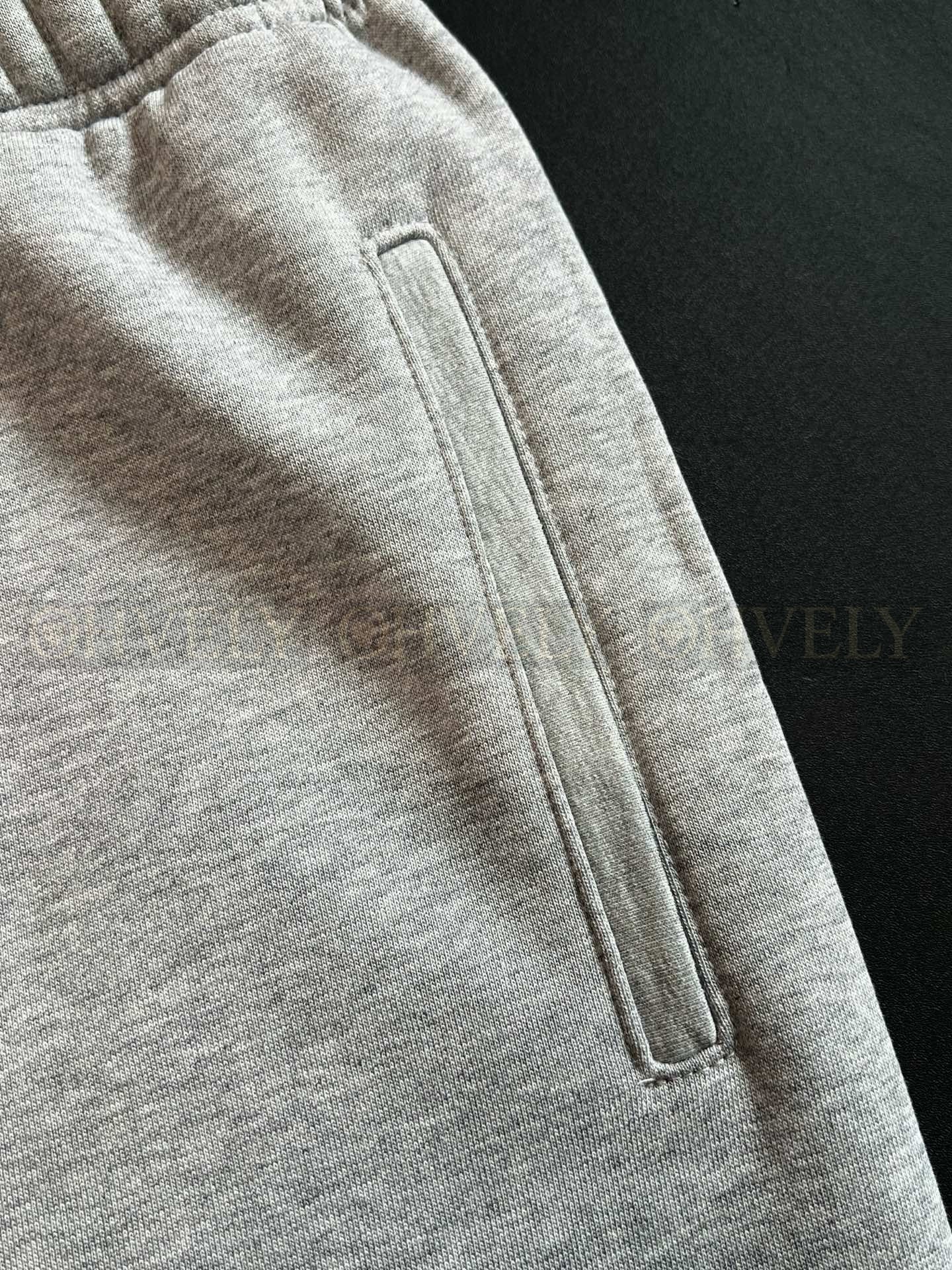 【 ZP버전 】Chrome Hearts 크롬하츠 트리플 크로스 패치 스웨트 쇼츠 상품 썸네일