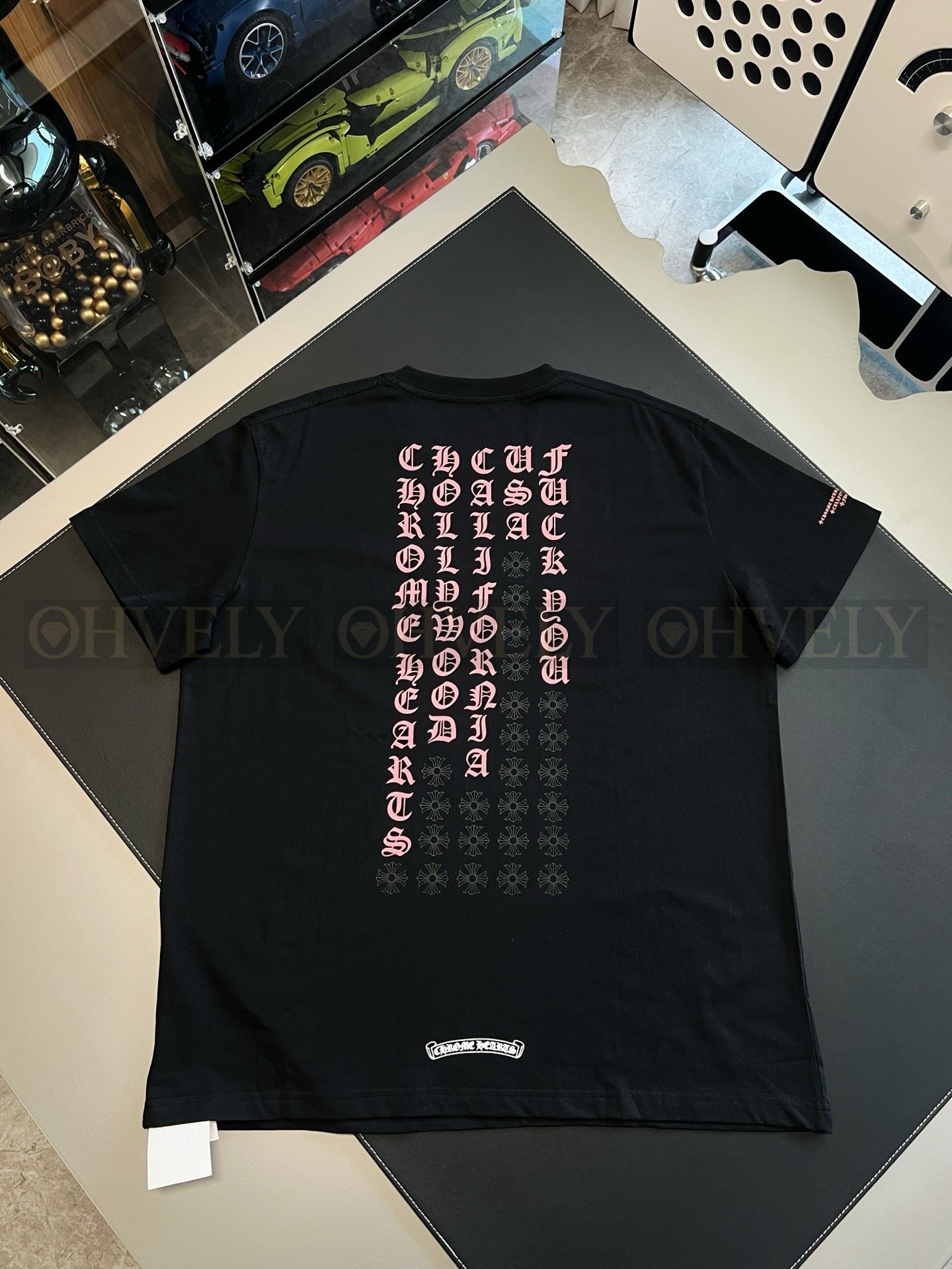 【 ZP버전 】크롬하츠 Chrome Hearts 백 핑크 스크립트 로고 티셔츠 상품 썸네일