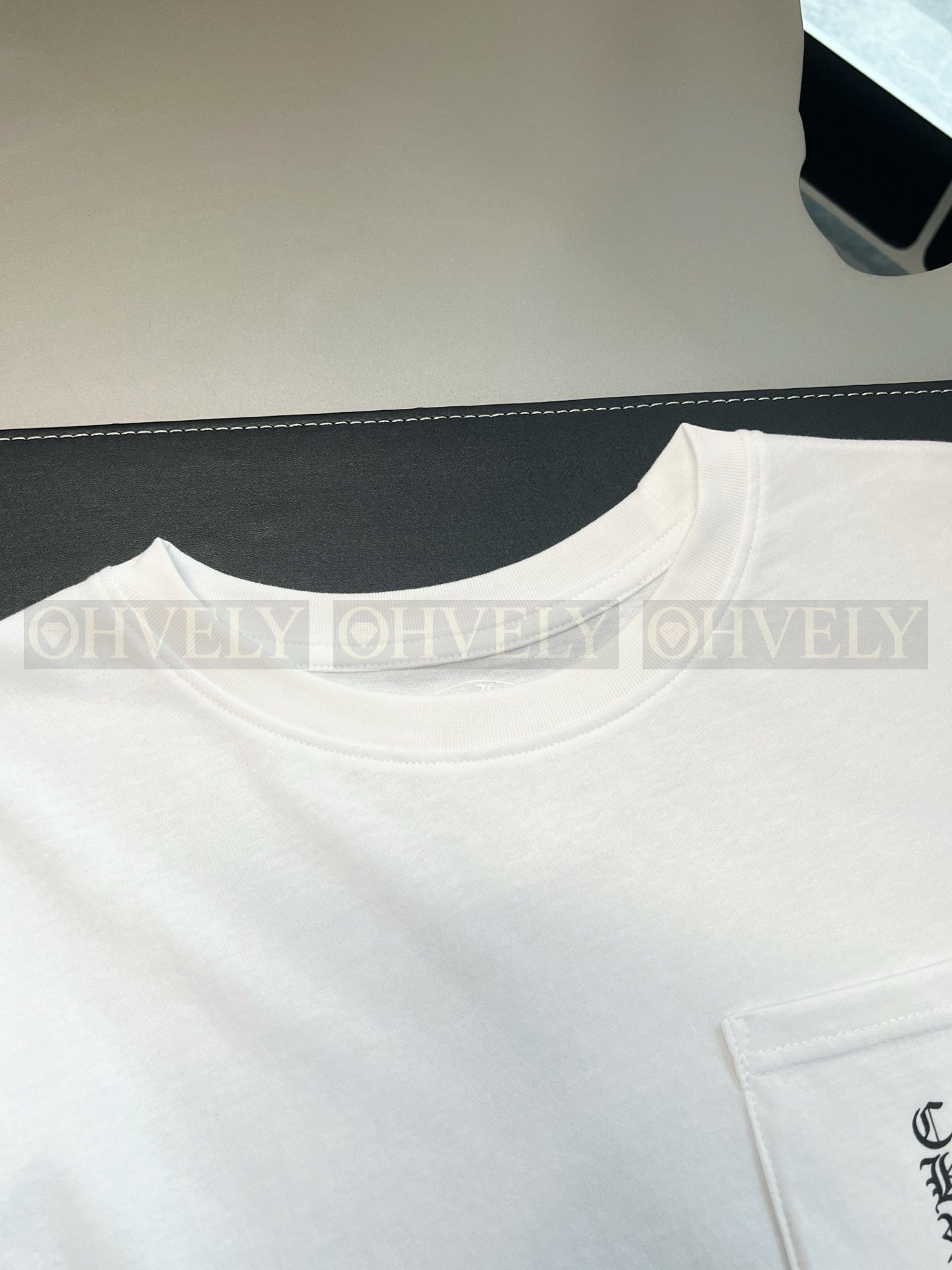 【 ZP버전 】크롬하츠 Chrome Hearts 한정 산스크리트어 범어 포켓 티셔츠 상품 썸네일