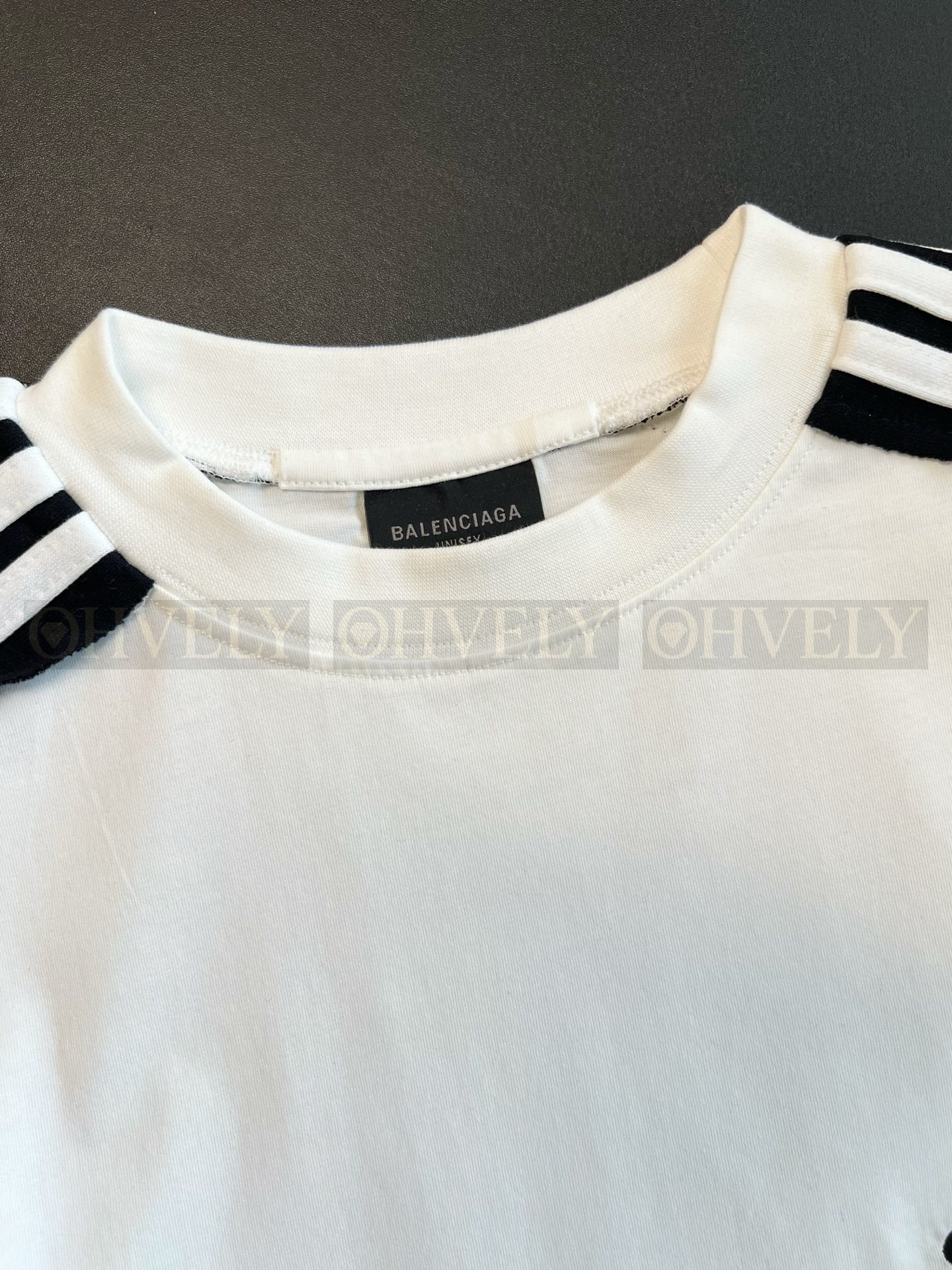 【 ZP버전 】발렌시아가 Balenciaga 아디다스 콜라보 스트라이프 반팔 티셔츠 상품 썸네일