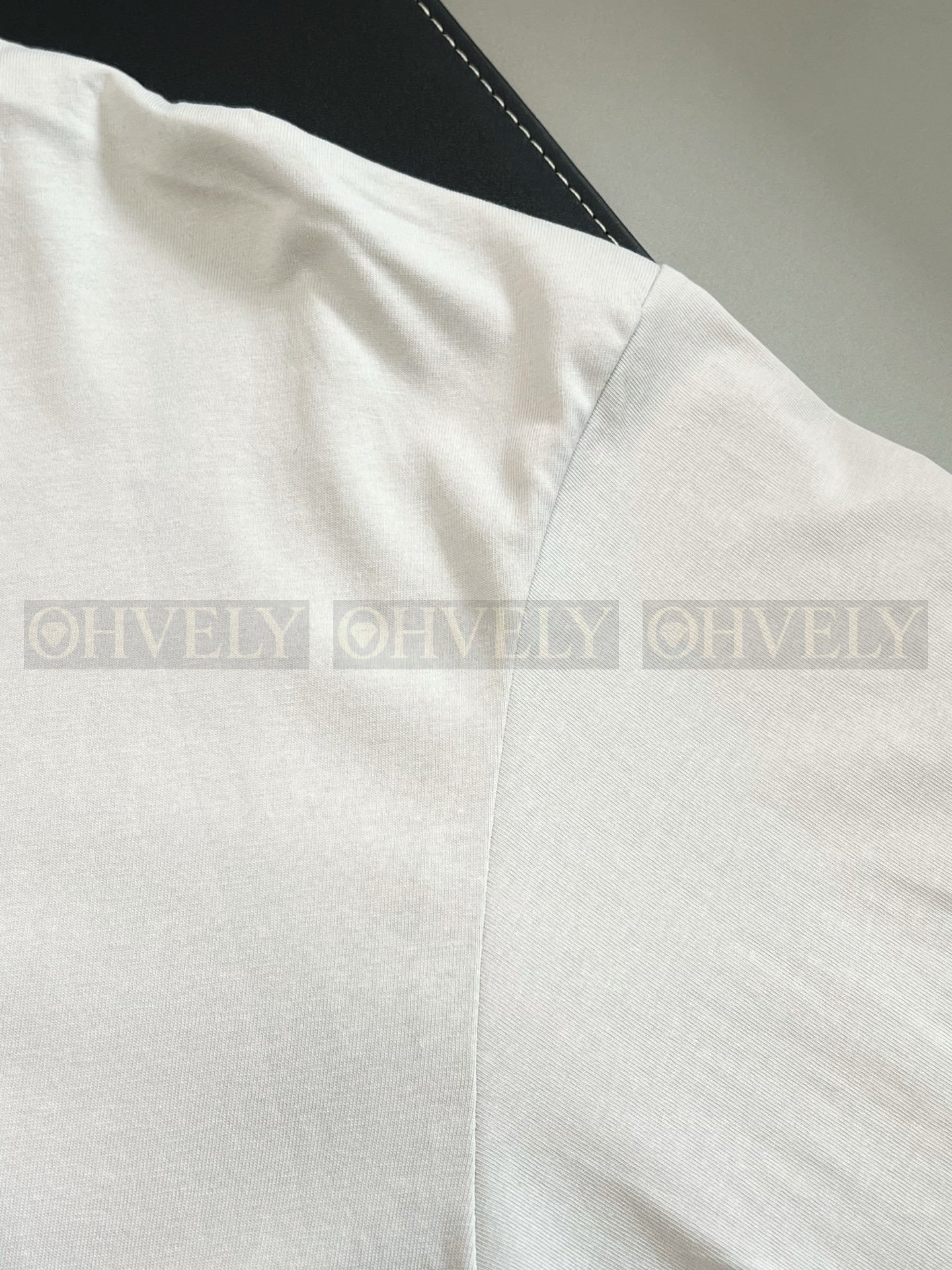 【 ZP버전 】발렌시아가 Balenciaga "This Is Not A New T-Shirt" 그래픽 프린트 티셔츠 상품 썸네일