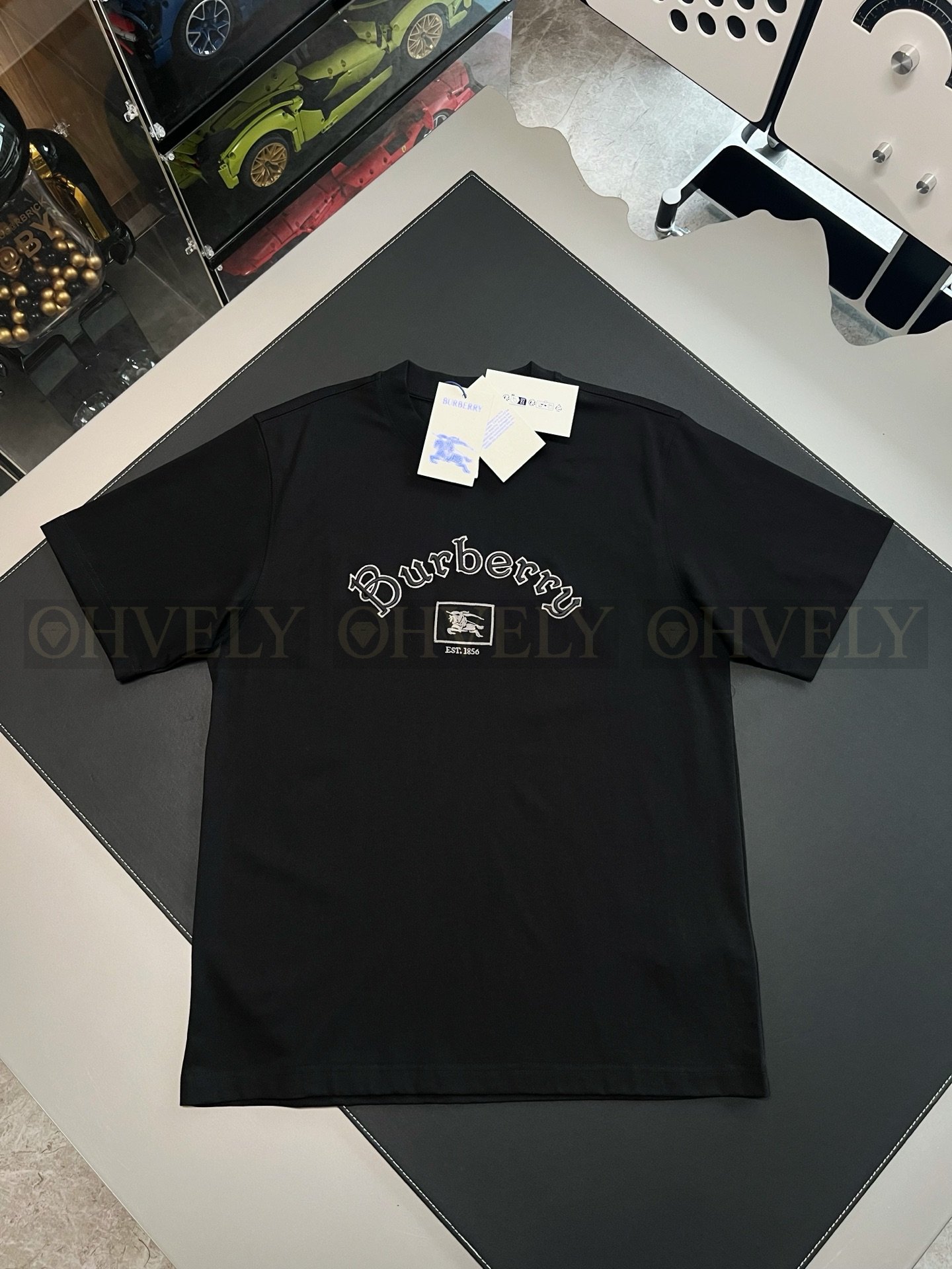 【 ZP버전 】버버리 Burberry 고딕 로고 자수 면 티셔츠 상품 썸네일
