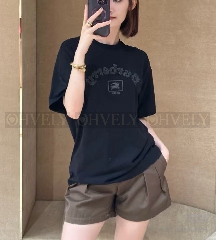 【 ZP버전 】버버리 Burberry 고딕 로고 자수 면 티셔츠 상품 썸네일