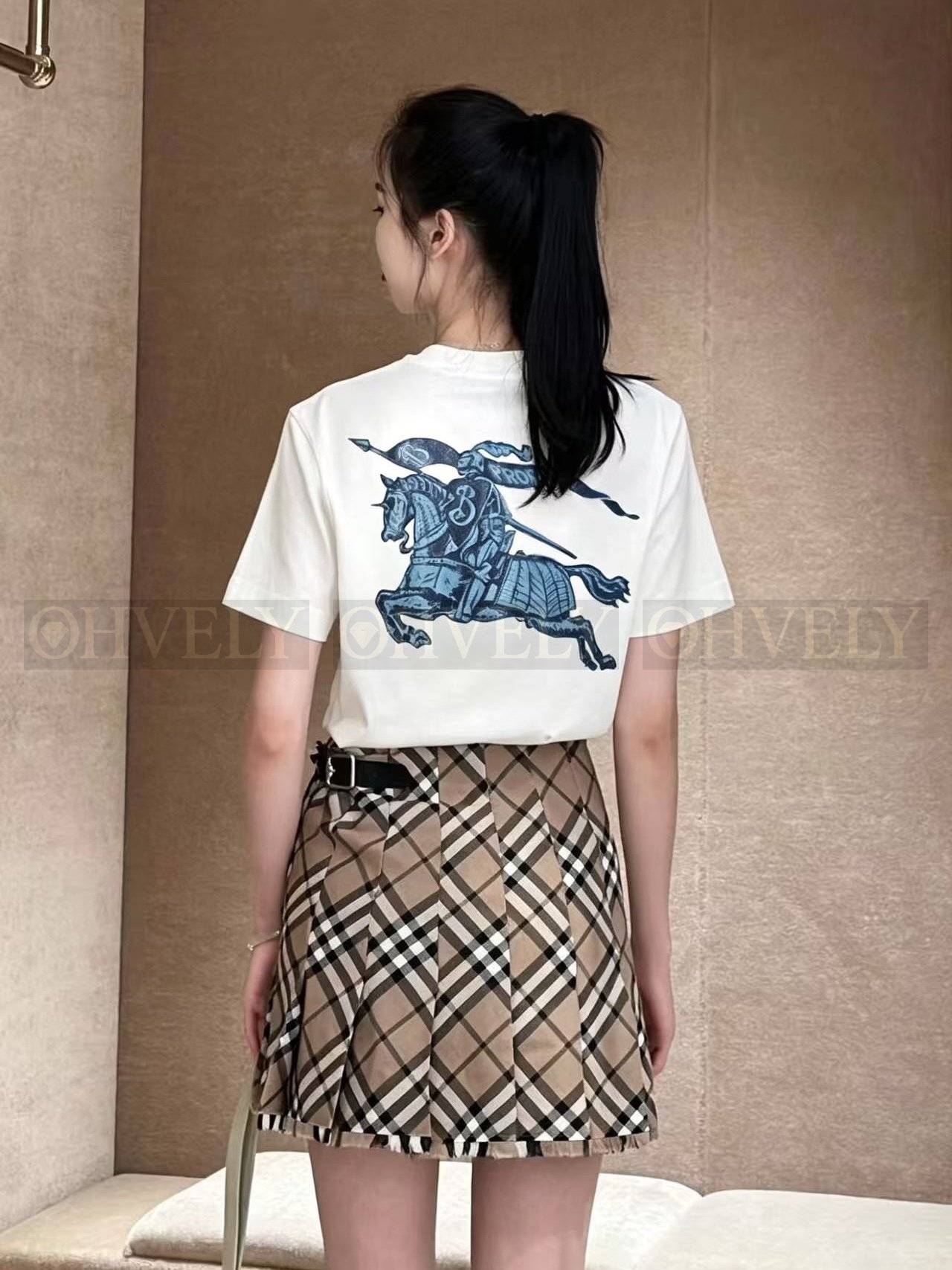 【 ZP버전 】버버리 Burberry 로고 자수 코튼 티셔츠 상품 썸네일