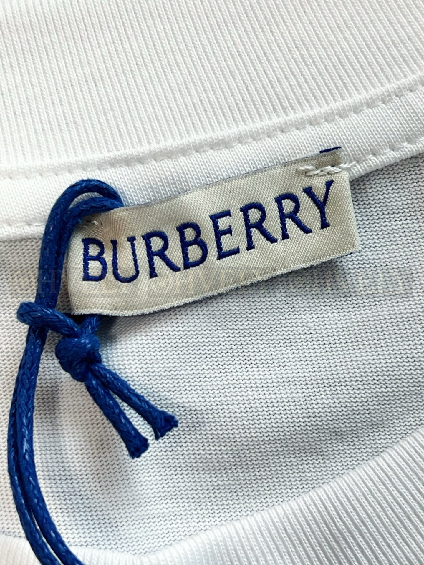 【 ZP버전 】버버리 Burberry 로고 자수 코튼 티셔츠 상품 썸네일