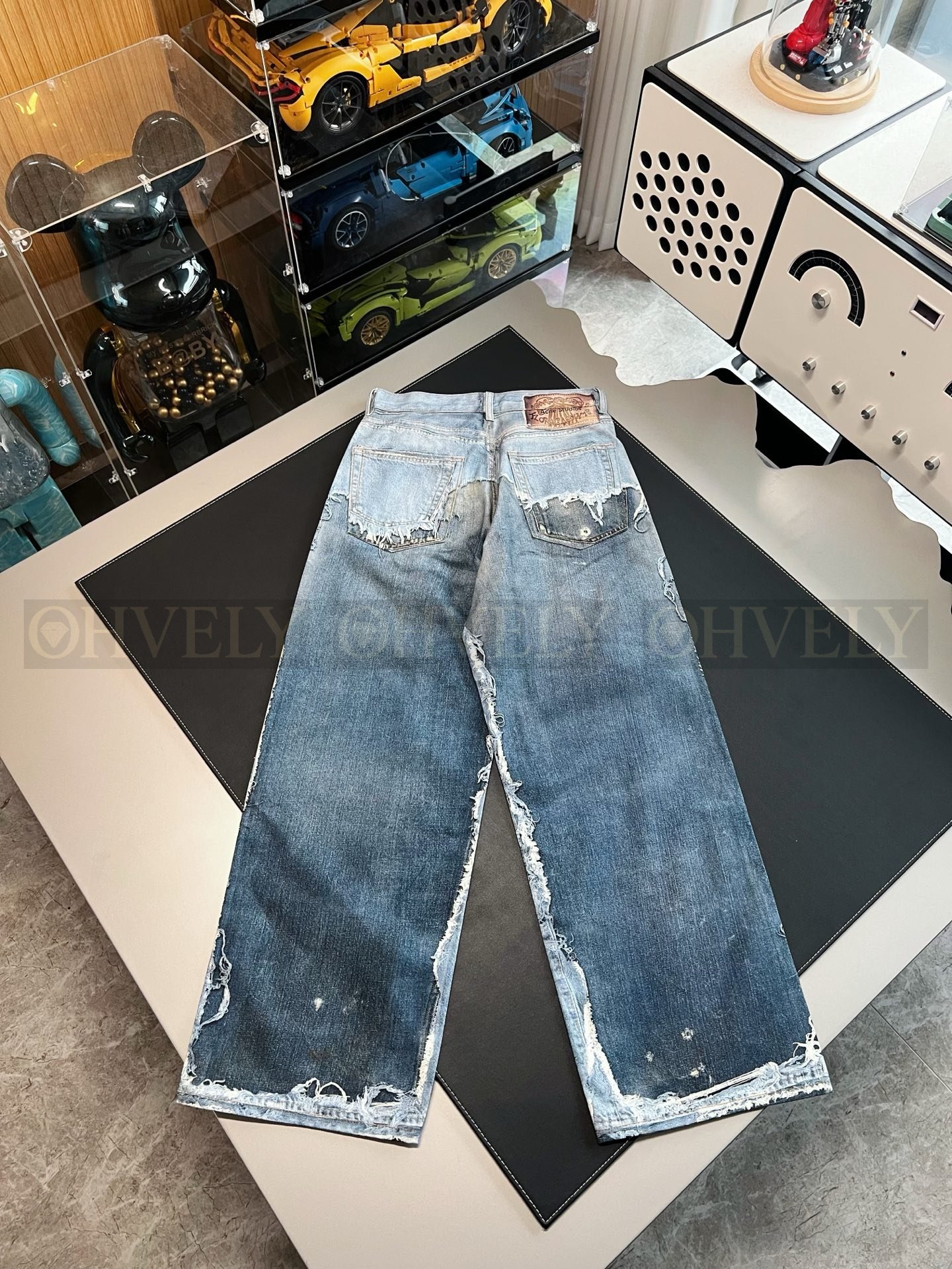 【 ZP버전 】아크네 스튜디오 Acne Studios 트롱프뢰유 디스트레스드 프린트 와이드 레그 데님 팬츠 상품 썸네일