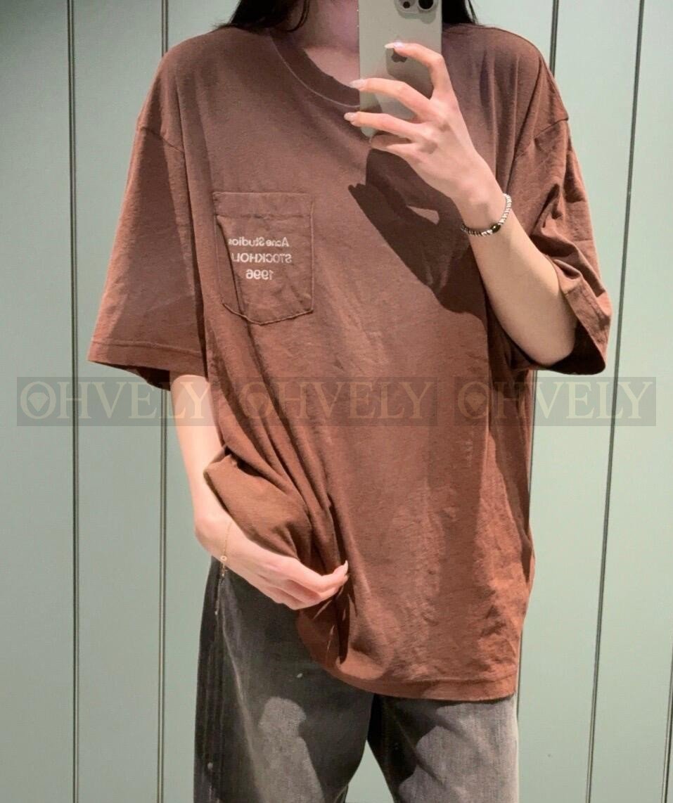 【 ZP버전 】아크네 스튜디오 Acne Studios 스톡홀름 1996 포켓 로고 티셔츠 상품 썸네일