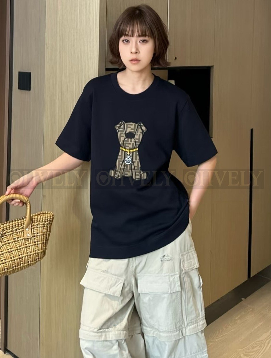 【 ZP버전 】펜디 Fendi 도그 패치 자수 코튼 티셔츠 상품 썸네일