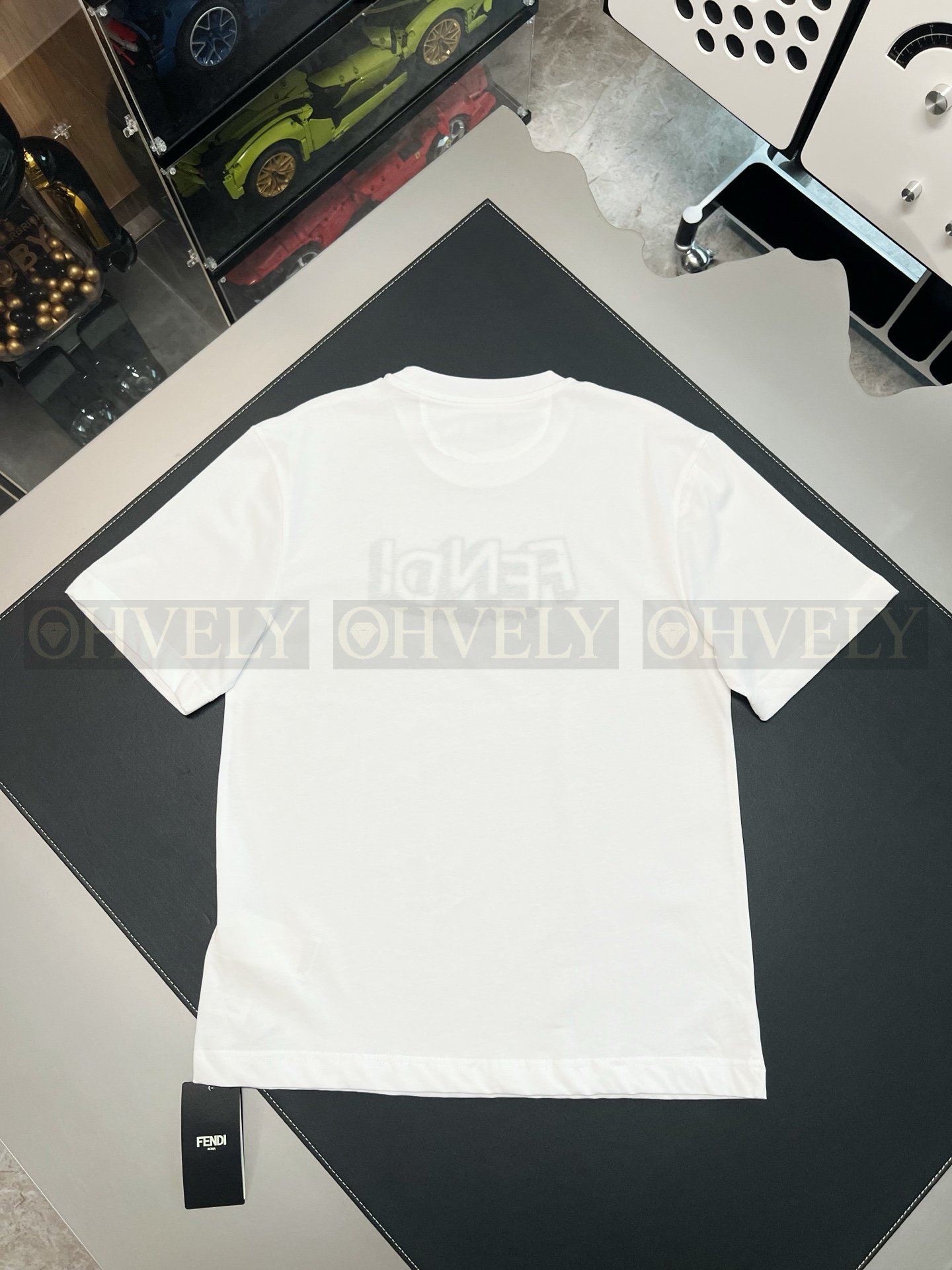 【 ZP버전 】펜디 Fendi 로마 라인스톤 자수 코튼 티셔츠 상품 썸네일