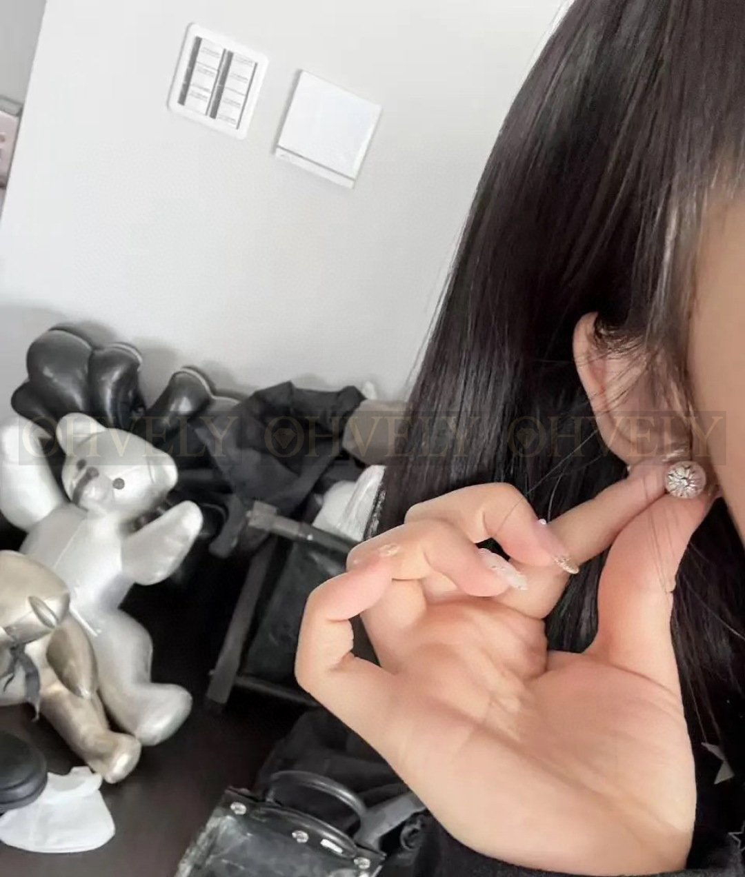 【 ZP 버전 】크롬하츠 펄 CH 크로스 스터드 귀걸이 상품 썸네일