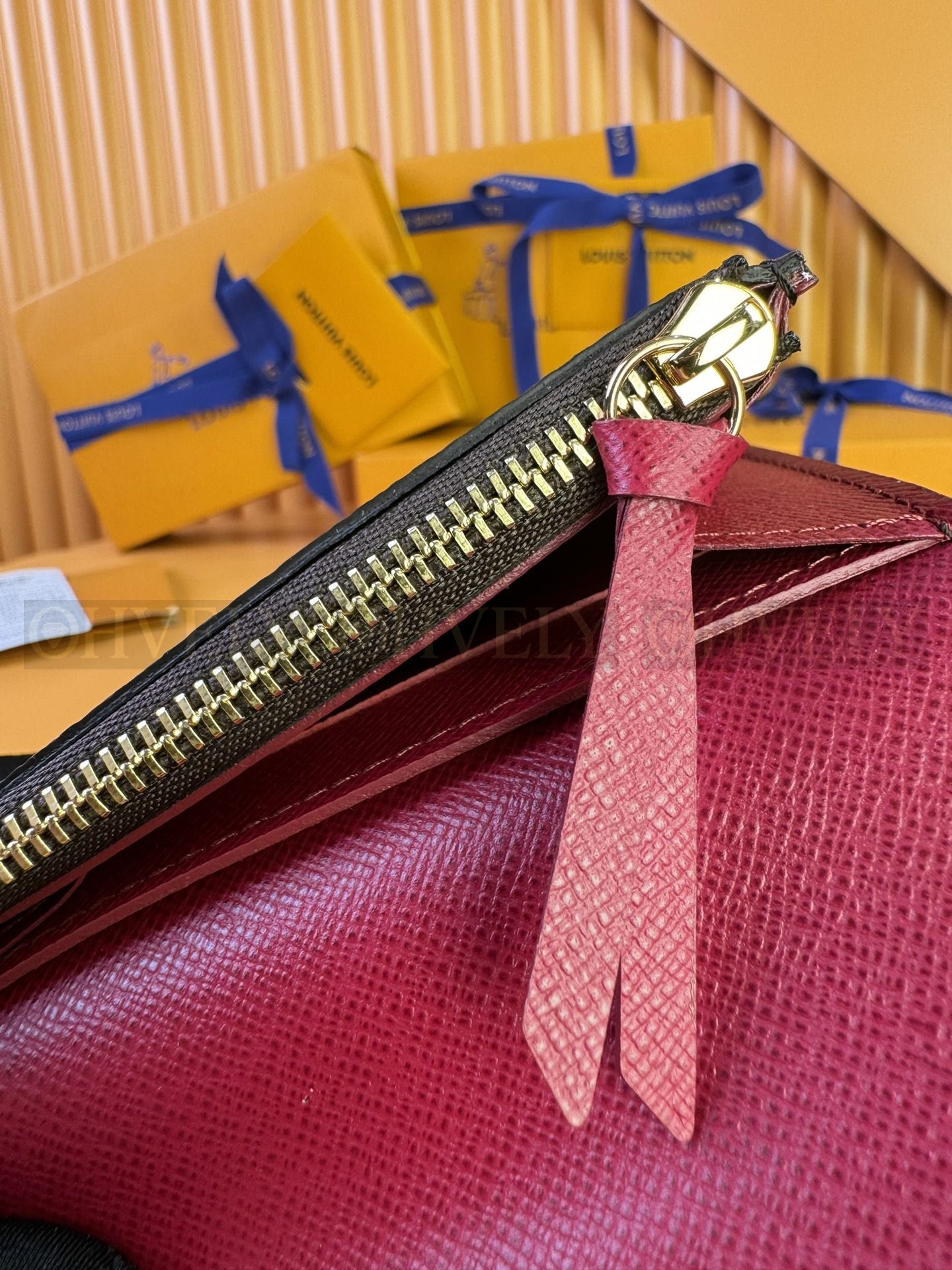 【 ZP 버전 】루이비통 Louis Vuitton 로잘리 코인 퍼스 모노그램 퍼플버튼 상품 썸네일